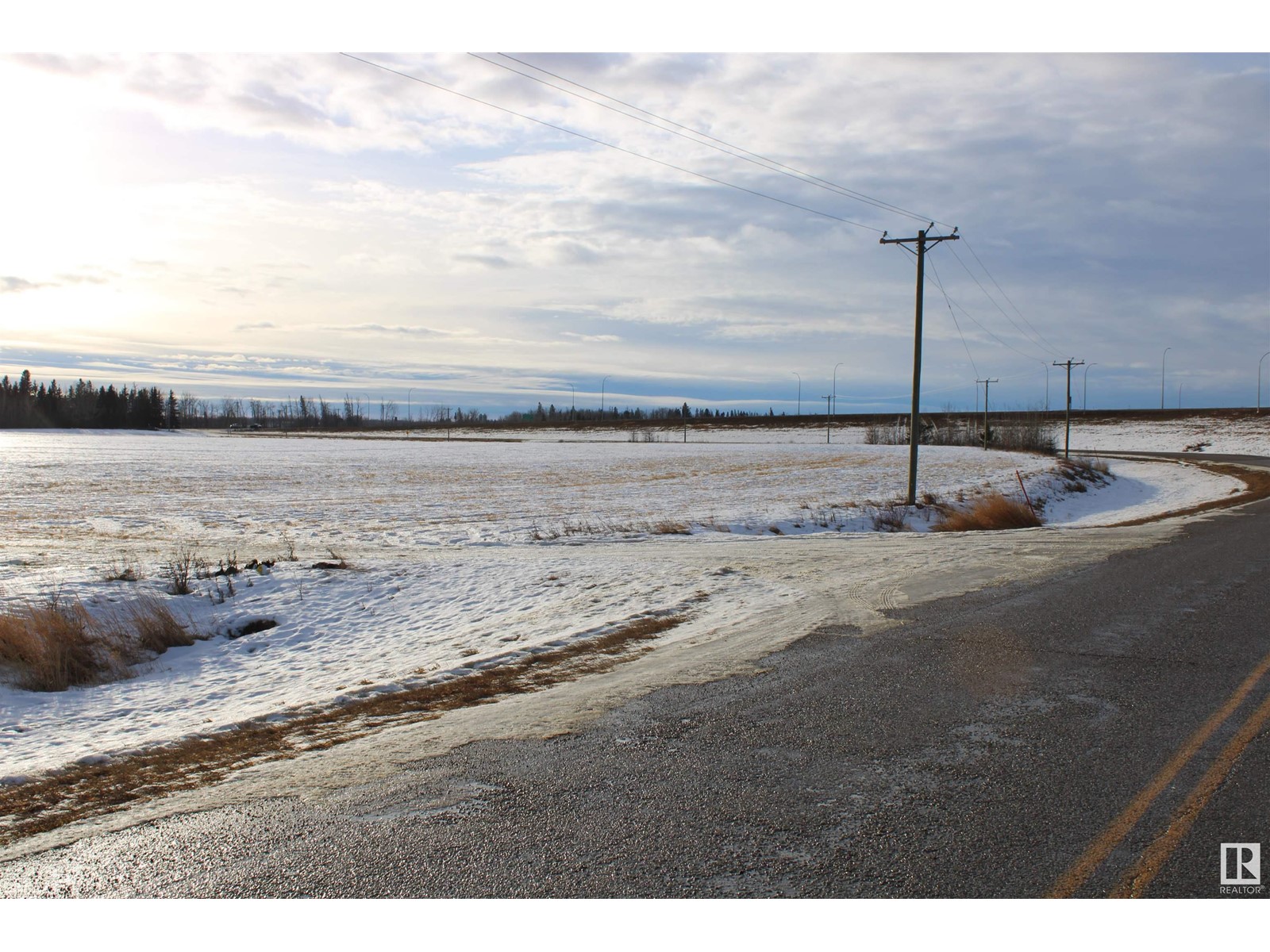 28011 Hwy 16, Rural Parkland County, Alberta  T7Z 1C2 - Photo 6 - E4418107