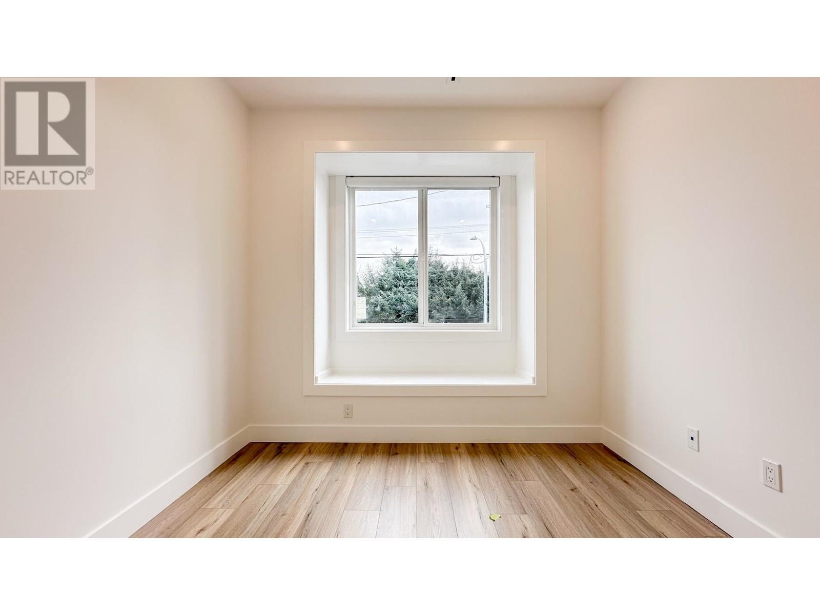 Listing Picture 18 of 22 : 10659 NO. 1 ROAD, Richmond / 烈治文 - 魯藝地產 Yvonne Lu Group - MLS Medallion Club Member