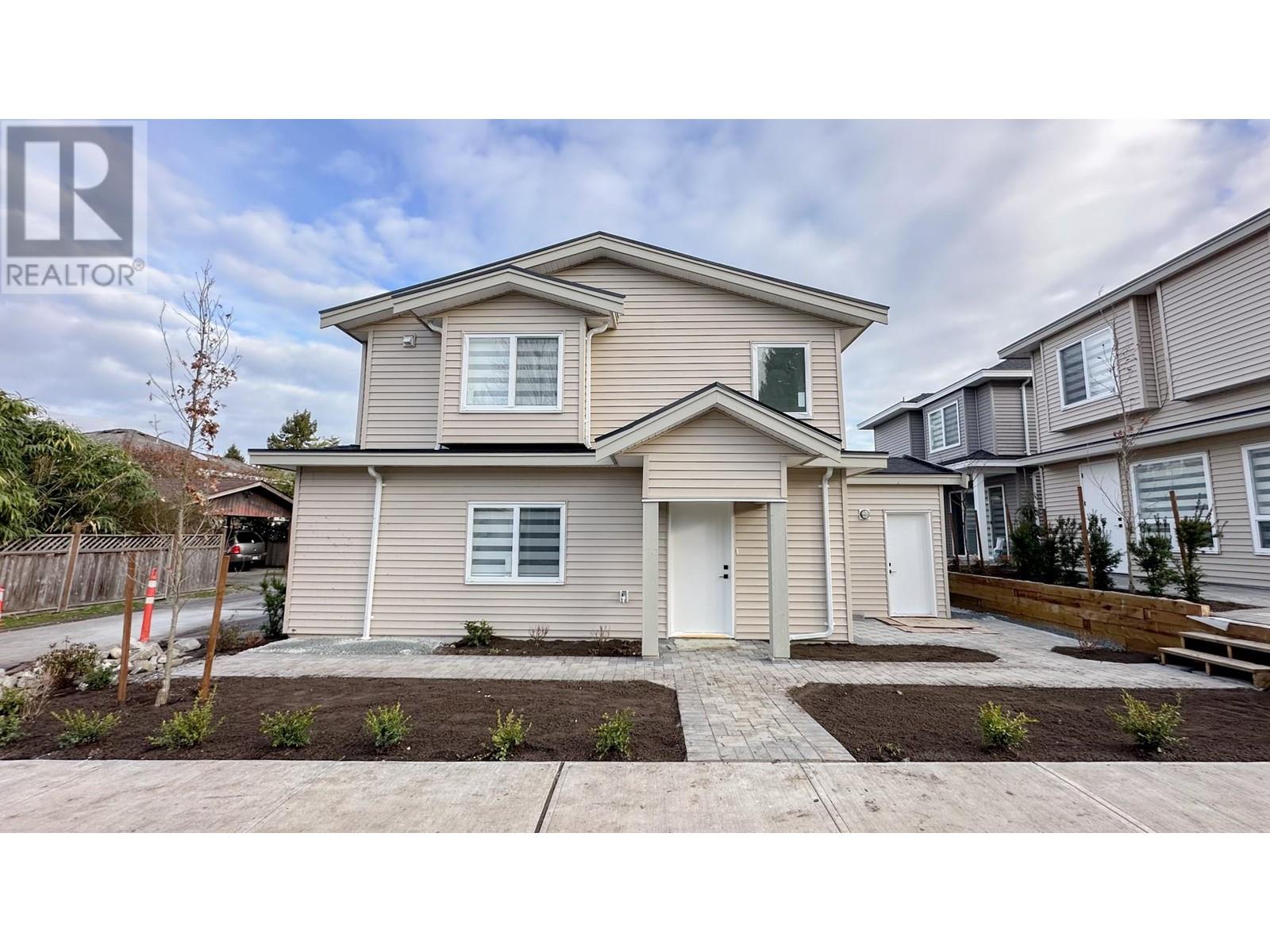 Listing Picture 21 of 22 : 10659 NO. 1 ROAD, Richmond / 烈治文 - 魯藝地產 Yvonne Lu Group - MLS Medallion Club Member