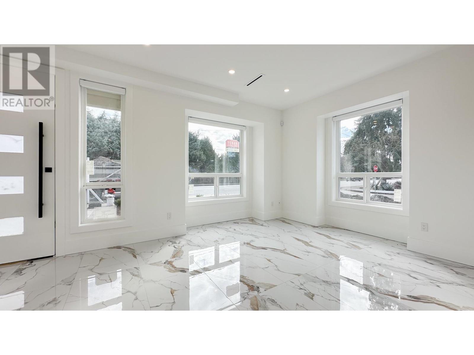 Listing Picture 14 of 22 : 10659 NO. 1 ROAD, Richmond / 烈治文 - 魯藝地產 Yvonne Lu Group - MLS Medallion Club Member