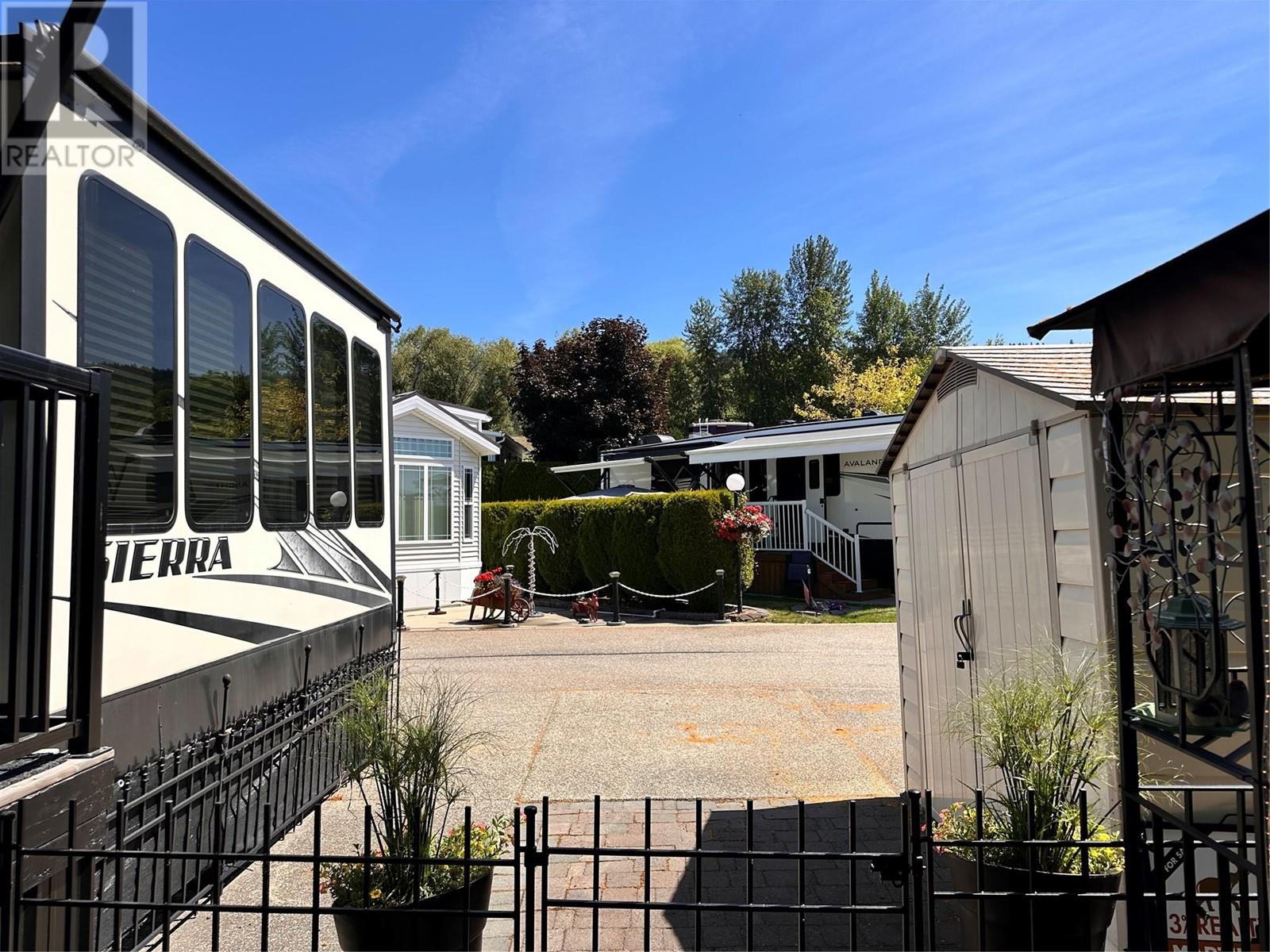8000 Highland Road Unit# 31, Vernon, British Columbia  V1B 3W6 - Photo 4 - 10332087