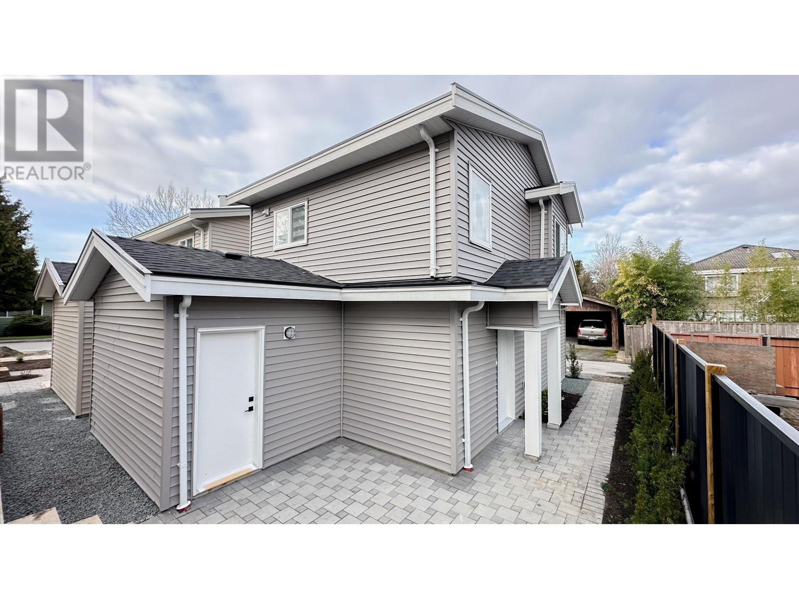 Listing Picture 29 of 31 : 10655 NO. 1 ROAD, Richmond / 烈治文 - 魯藝地產 Yvonne Lu Group - MLS Medallion Club Member