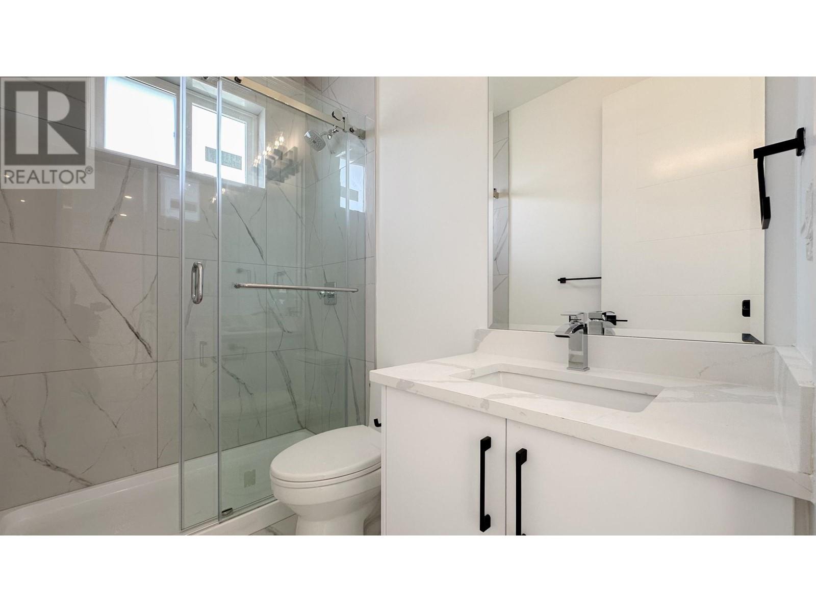 Listing Picture 20 of 31 : 10655 NO. 1 ROAD, Richmond / 烈治文 - 魯藝地產 Yvonne Lu Group - MLS Medallion Club Member