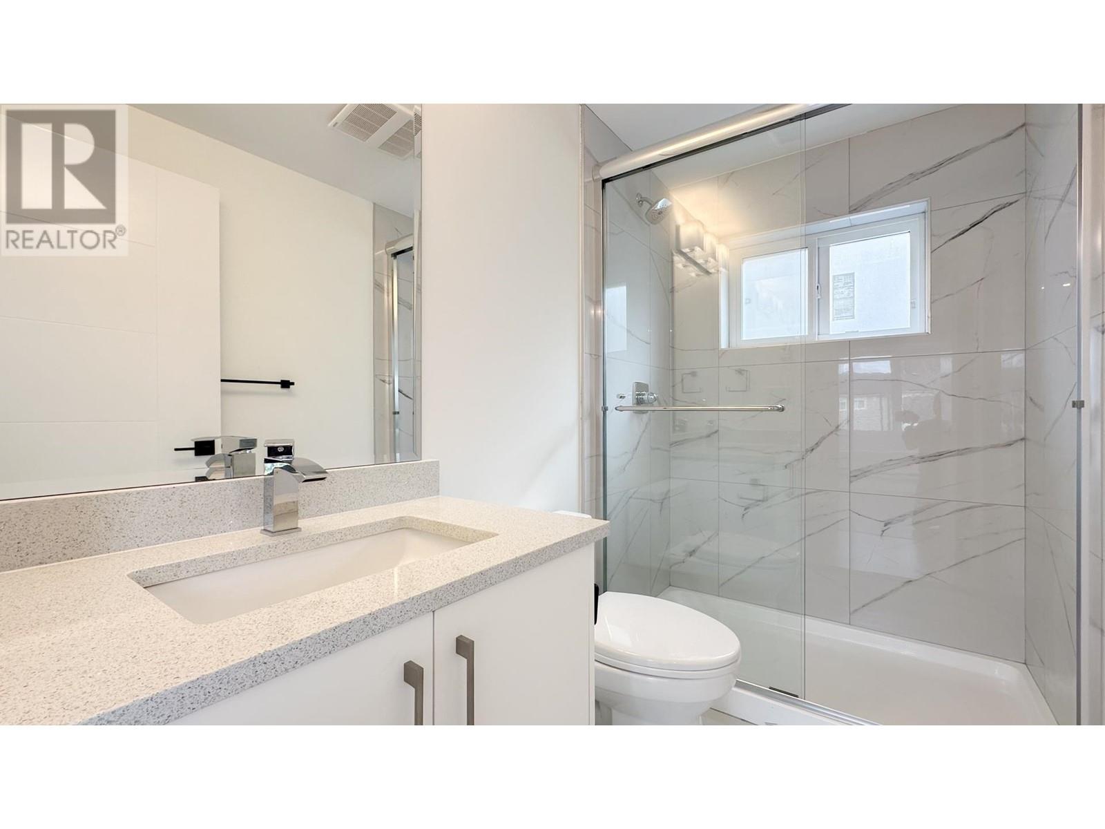 Listing Picture 27 of 31 : 10655 NO. 1 ROAD, Richmond / 烈治文 - 魯藝地產 Yvonne Lu Group - MLS Medallion Club Member