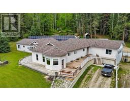 400 MOUNTAIN VIEW ROAD, mcbride, British Columbia