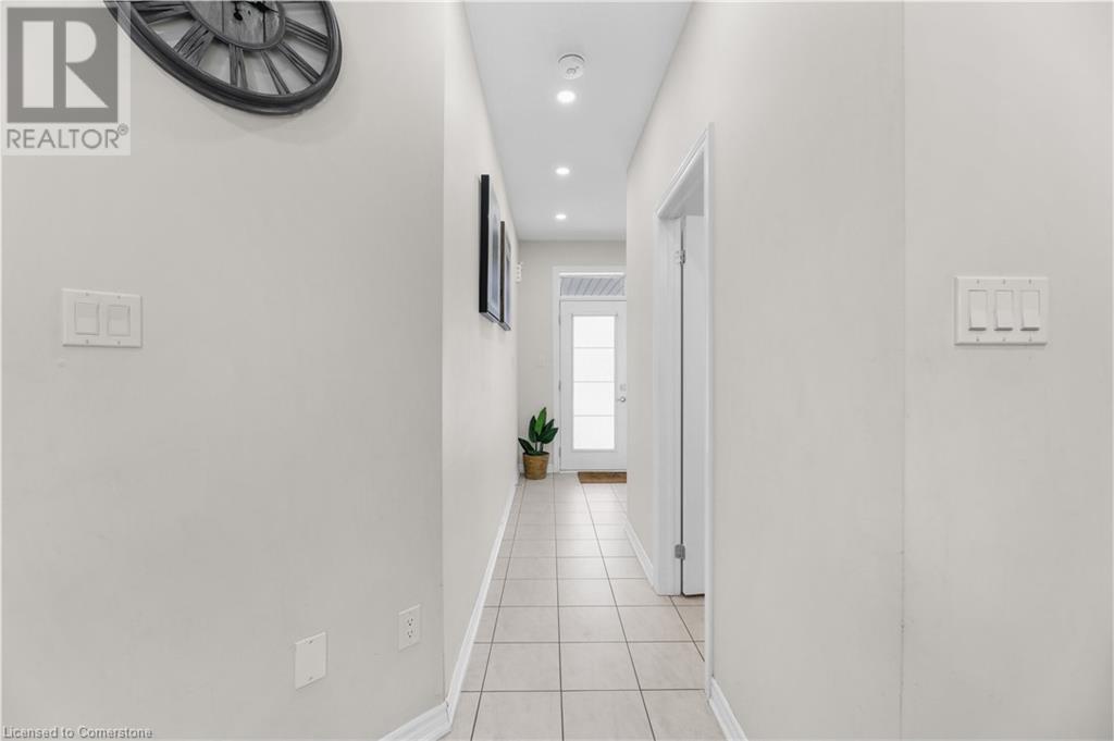 5 Mclaren Avenue, Brantford, Ontario  N3T 0S3 - Photo 5 - 40690863
