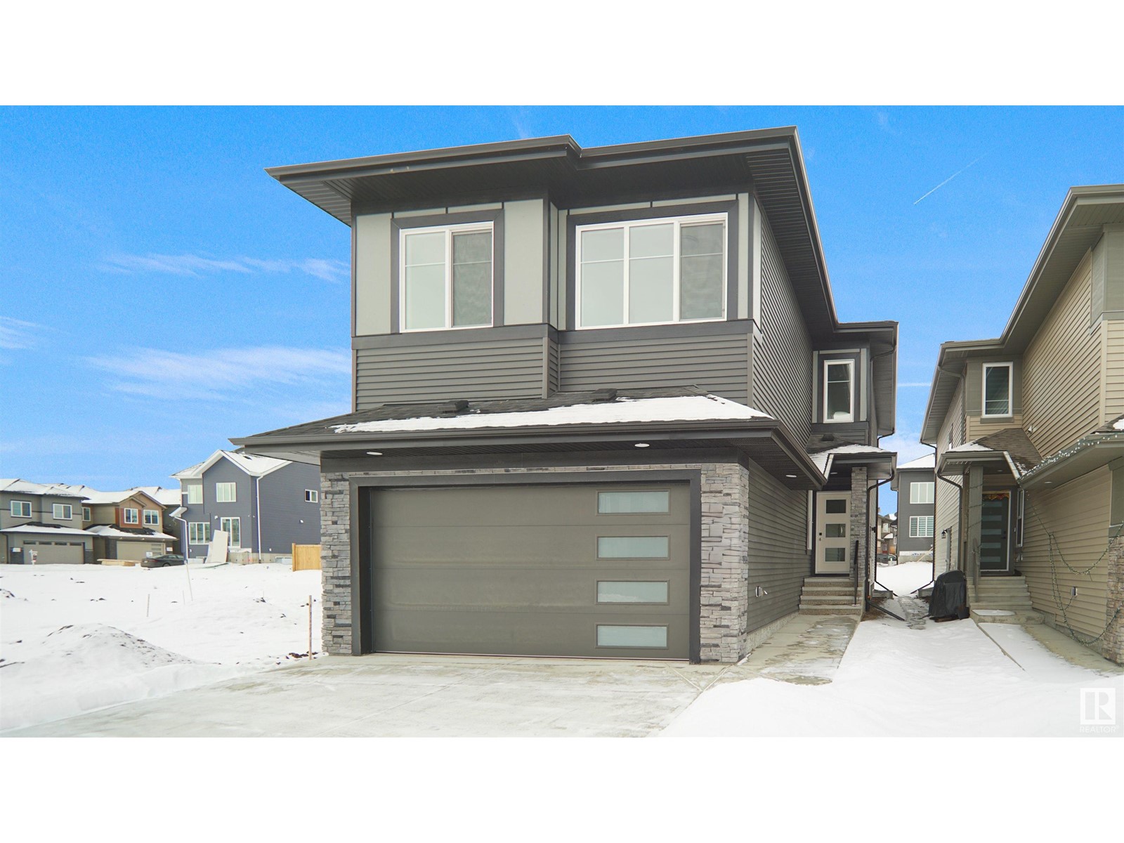 Property at 16904 47 ST NW image 1