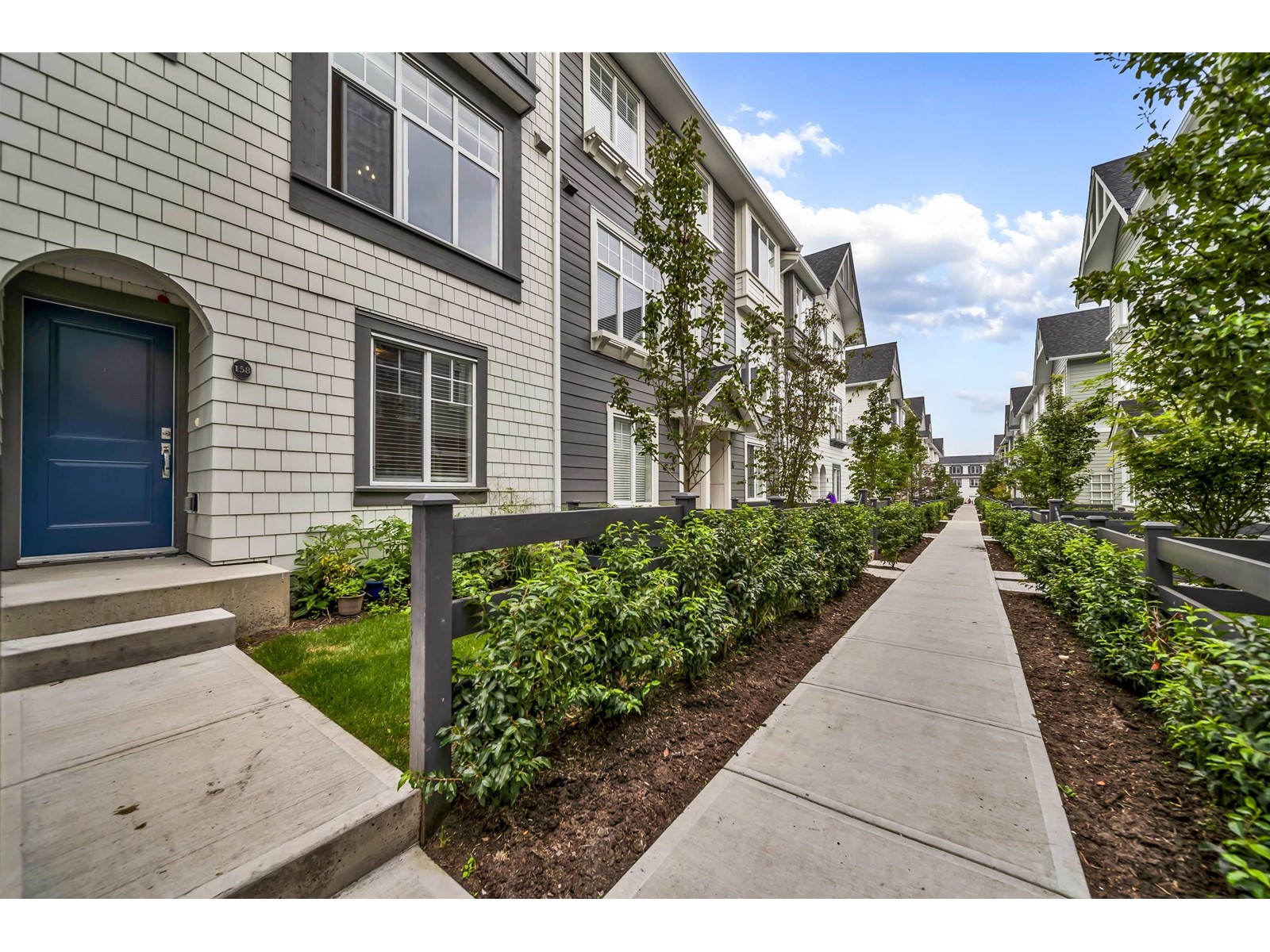Property at 158 15778 85 AVENUE image 3