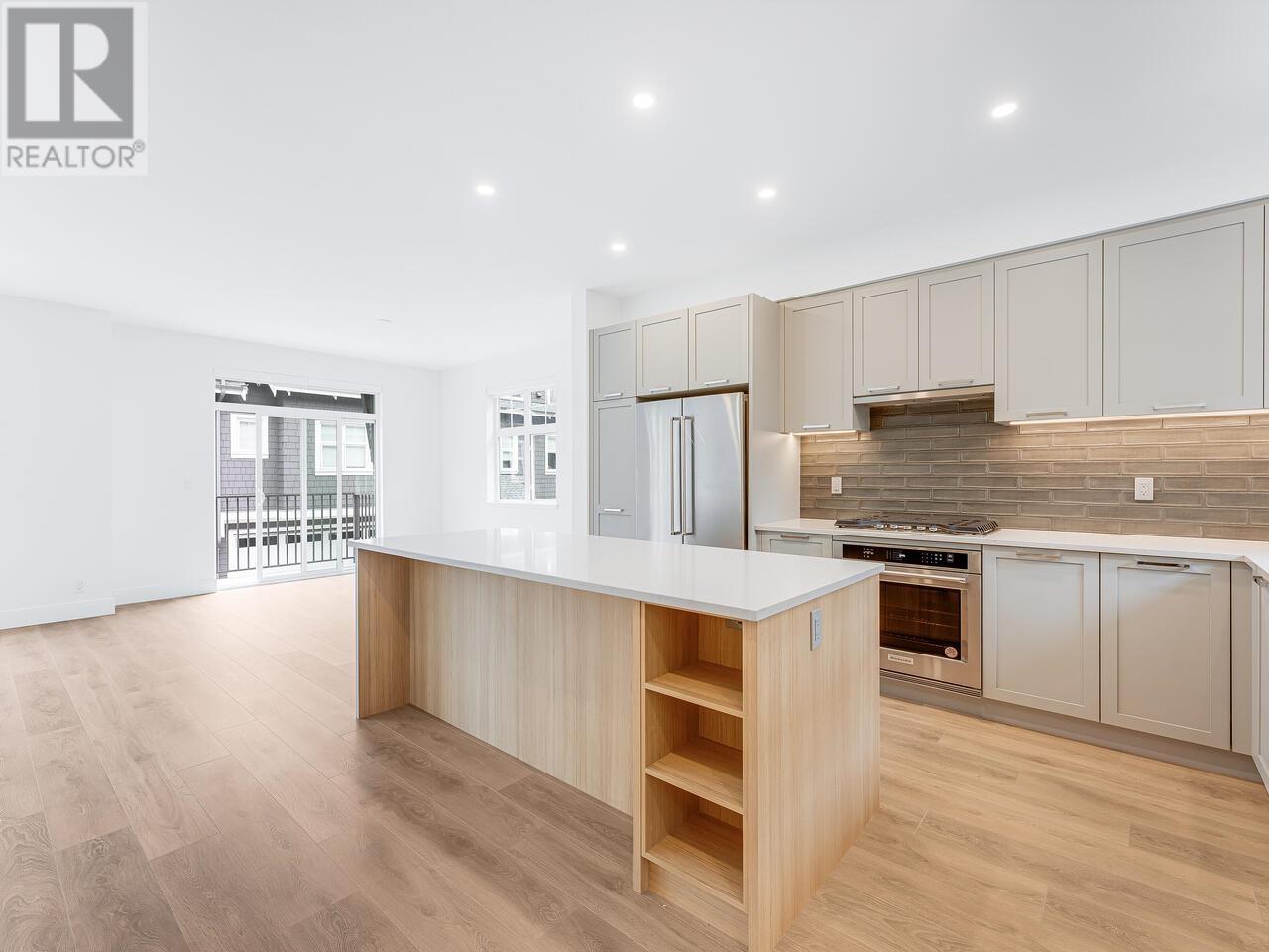 201 1310 Mitchell Street, Coquitlam, British Columbia V3E 0T9 - Photo 2 - R2956808