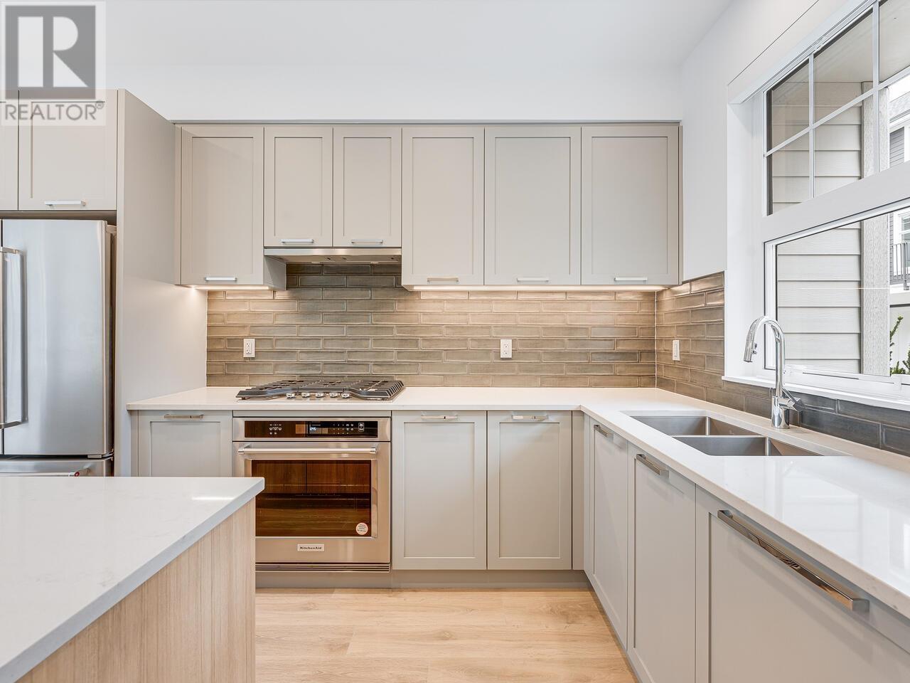 201 1310 Mitchell Street, Coquitlam, British Columbia V3E 0T9 - Photo 3 - R2956808