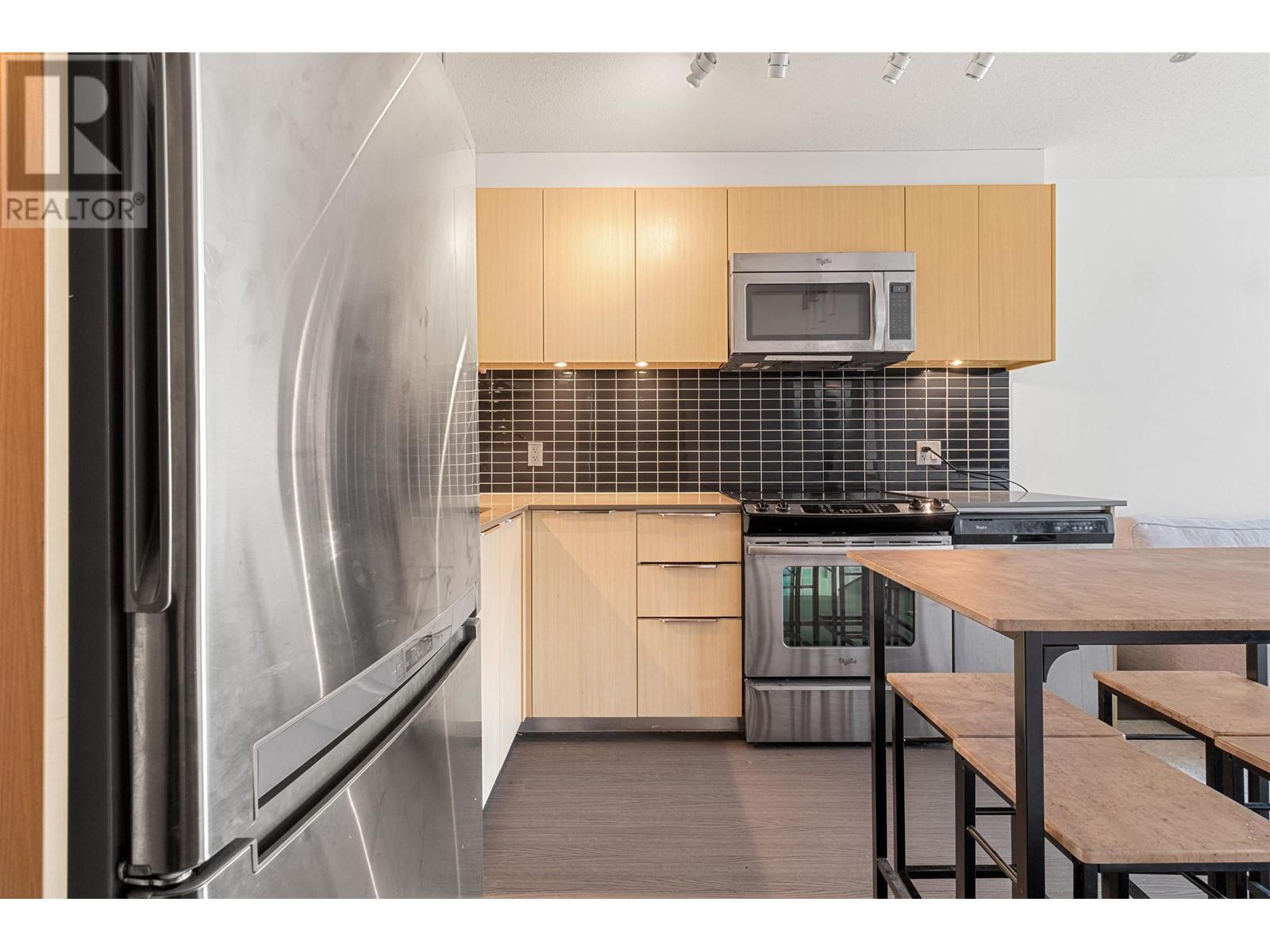 703 1325 Rolston Street, Vancouver, British Columbia  V6B 0M2 - Photo 3 - R2956855