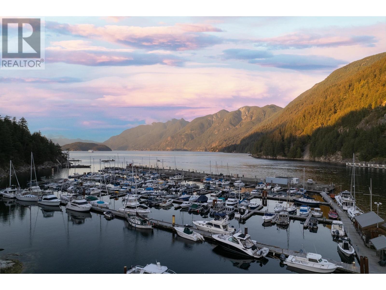 309 6707 NELSON AVENUE, west vancouver, British Columbia