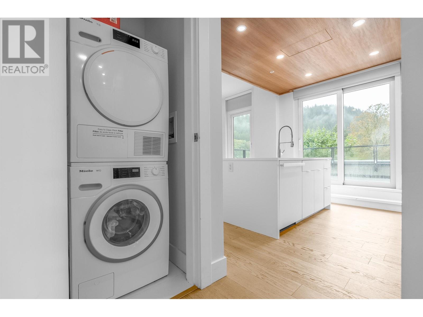 309 6707 Nelson Avenue, West Vancouver, British Columbia  V7W 0A4 - Photo 11 - R2956866