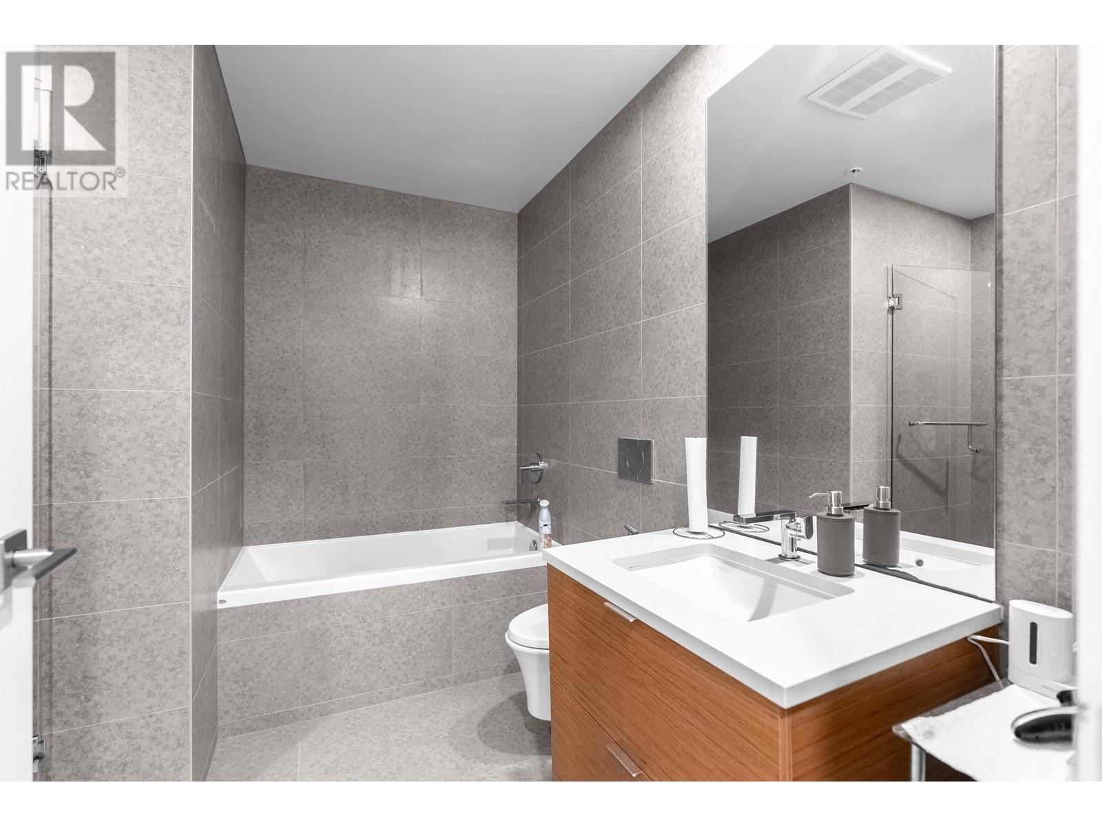 309 6707 Nelson Avenue, West Vancouver, British Columbia  V7W 0A4 - Photo 16 - R2956866