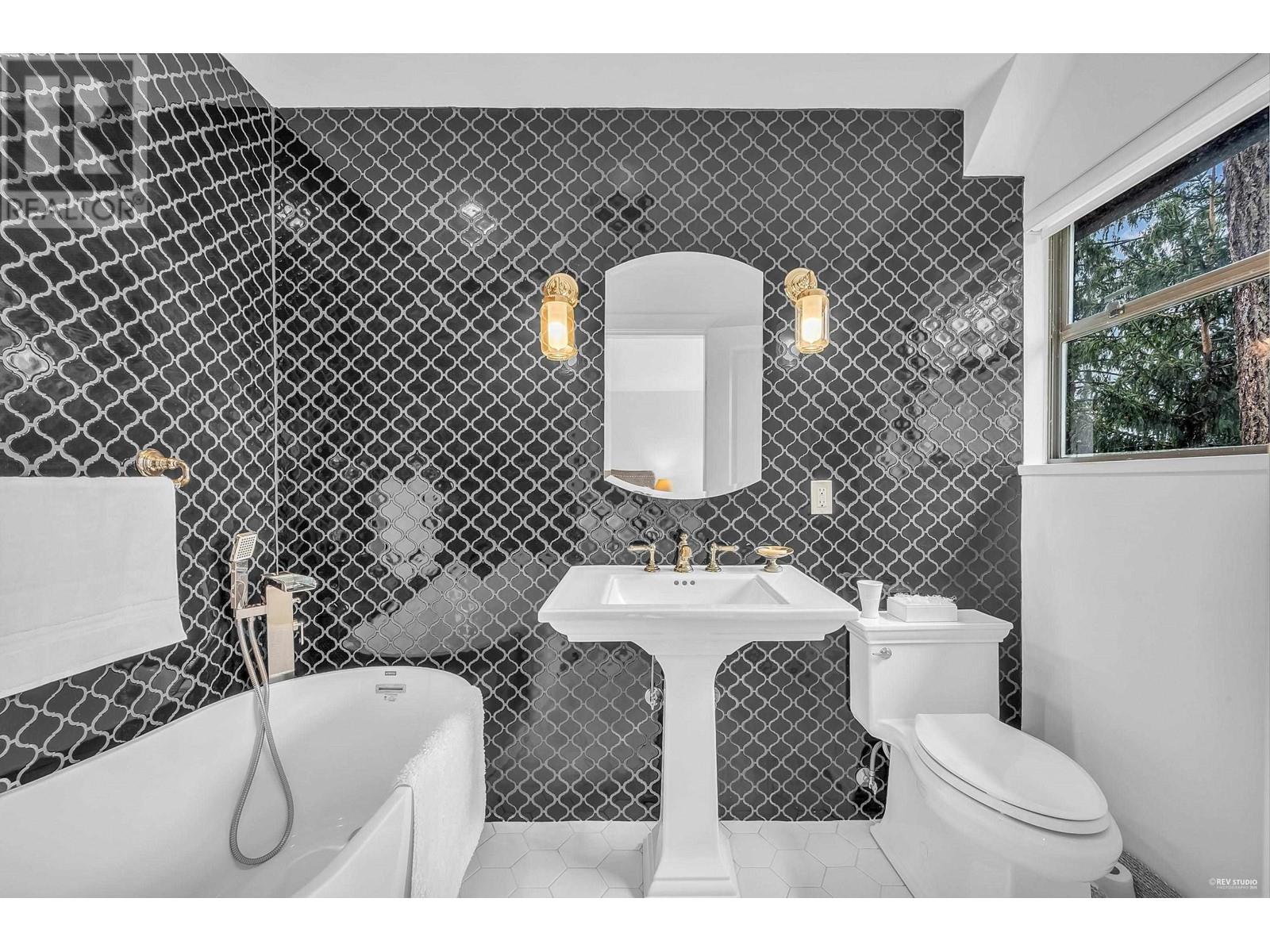 5312 Marine Drive, West Vancouver, British Columbia  V7W 2P8 - Photo 24 - R2956863