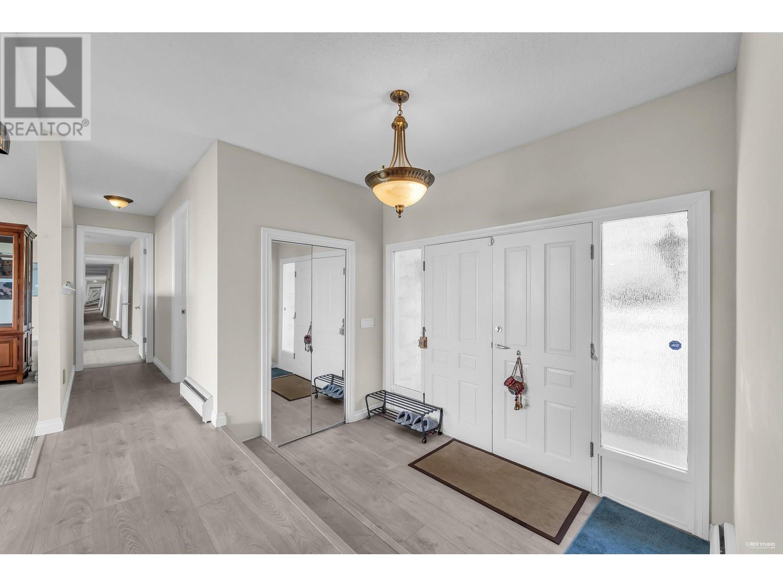 Property at 1368 TYROL ROAD image 4