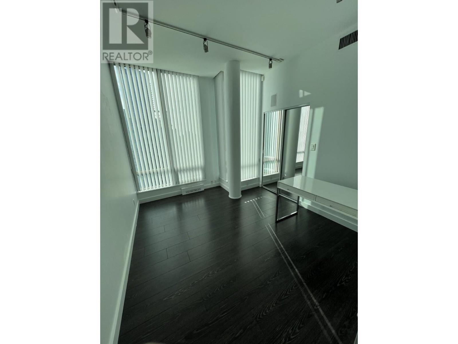 Ph3 1288 W Georgia Street, Vancouver, British Columbia  V6E 4R3 - Photo 2 - R2956819