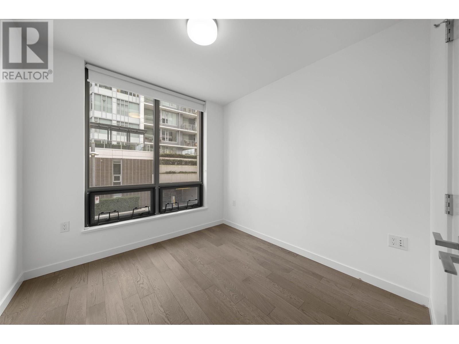 Listing Picture 22 of 40 : 1672 PULLMAN PORTER STREET, Vancouver / 溫哥華 - 魯藝地產 Yvonne Lu Group - MLS Medallion Club Member