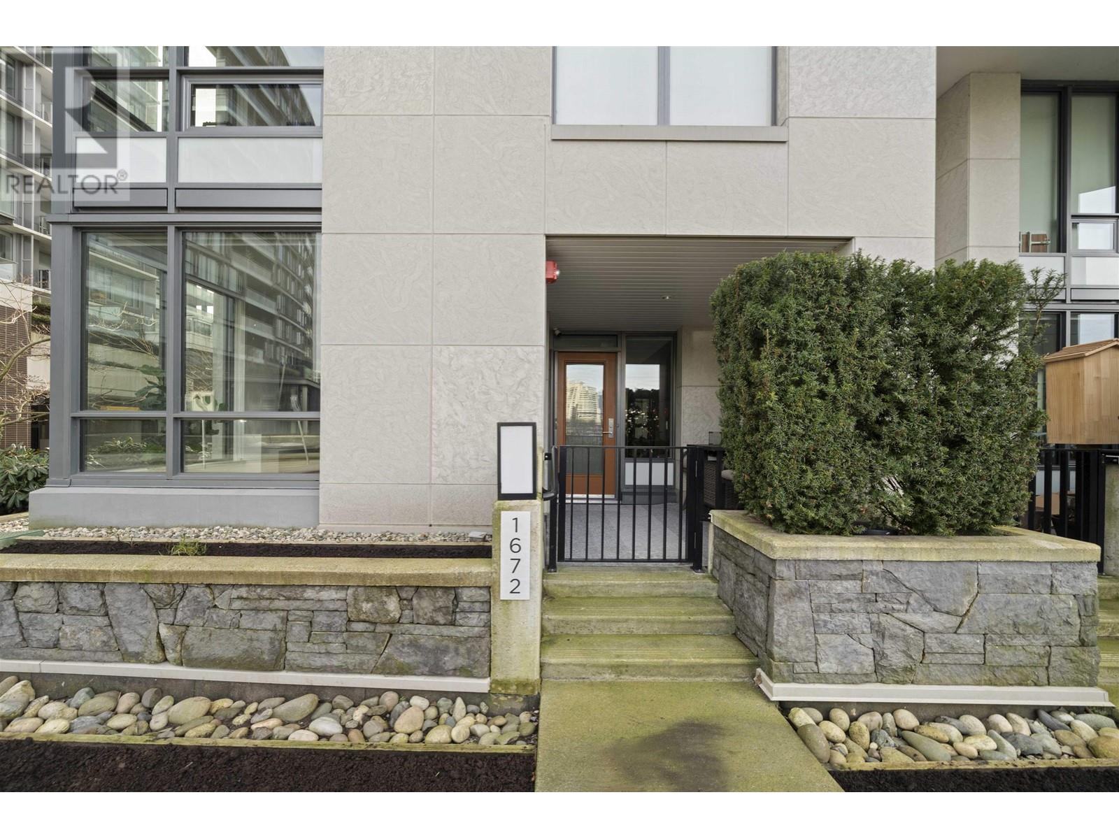 Listing Picture 35 of 40 : 1672 PULLMAN PORTER STREET, Vancouver / 溫哥華 - 魯藝地產 Yvonne Lu Group - MLS Medallion Club Member