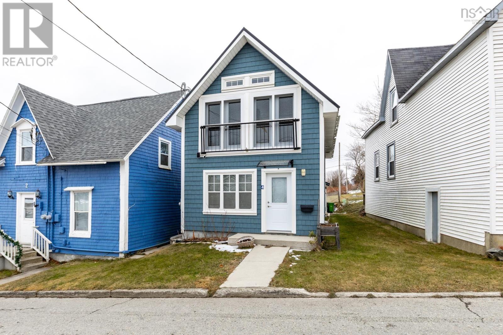 4 Store Street, yarmouth, Nova Scotia