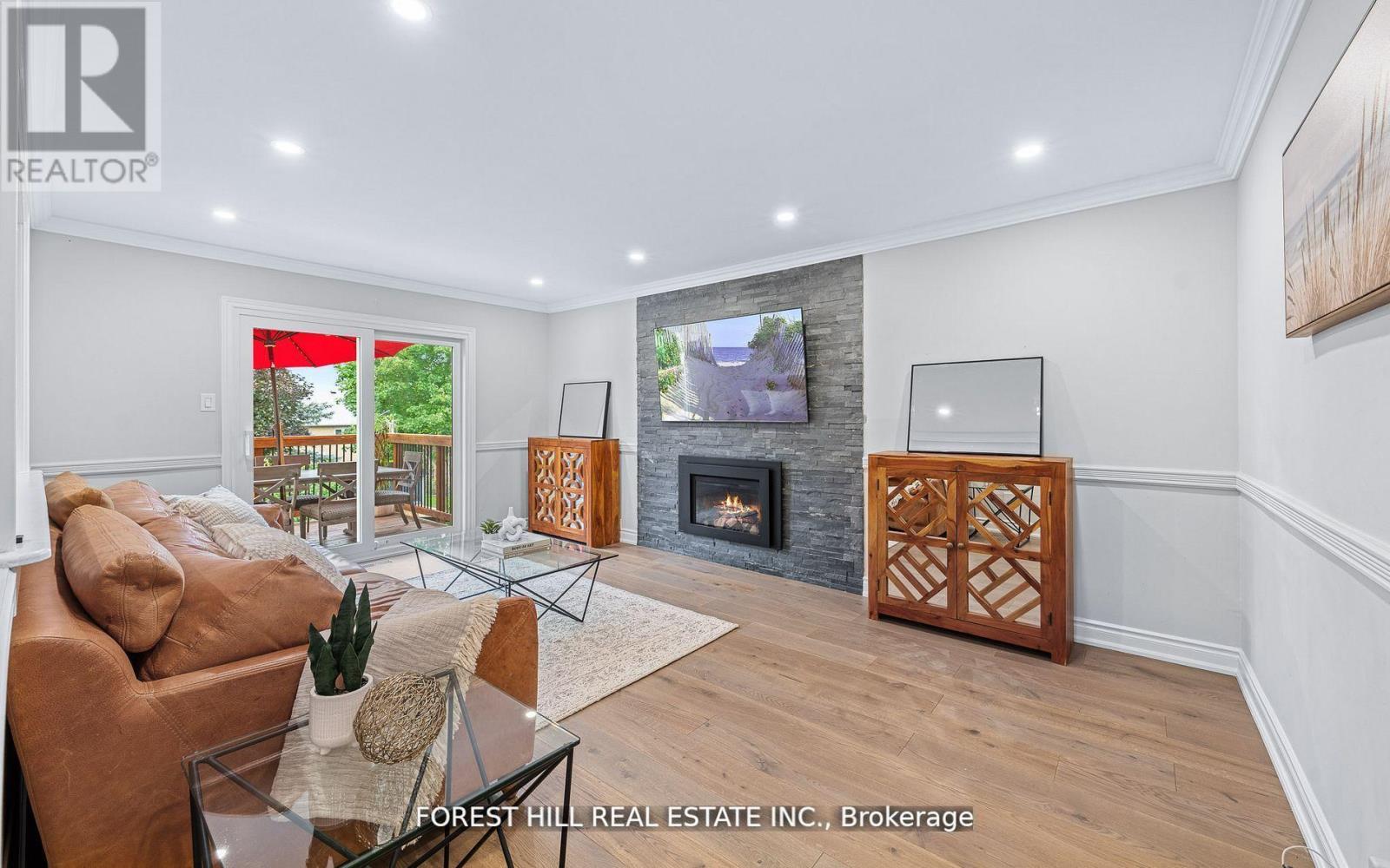 28 Beatty Crescent, Aurora, Ontario  L4G 5V1 - Photo 6 - N11925755