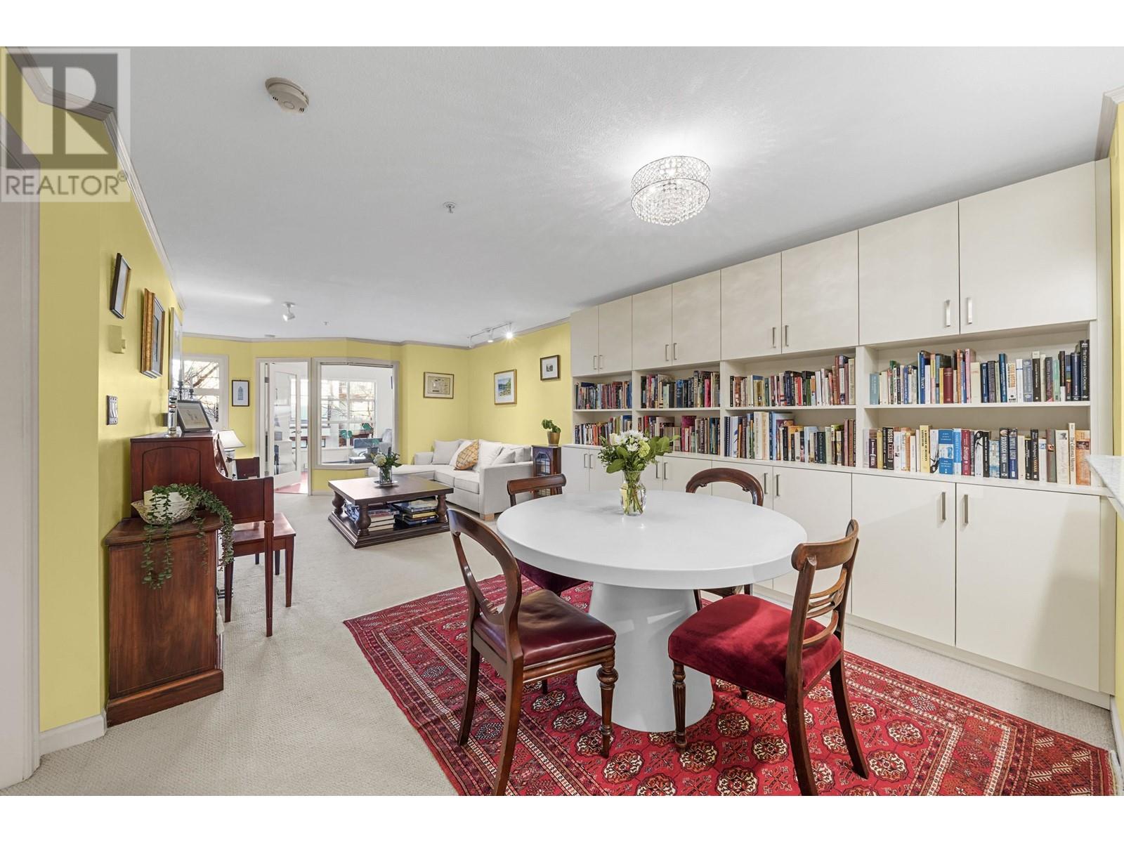 Listing Picture 7 of 33 : 202 2161 W 12TH AVENUE, Vancouver / 溫哥華 - 魯藝地產 Yvonne Lu Group - MLS Medallion Club Member