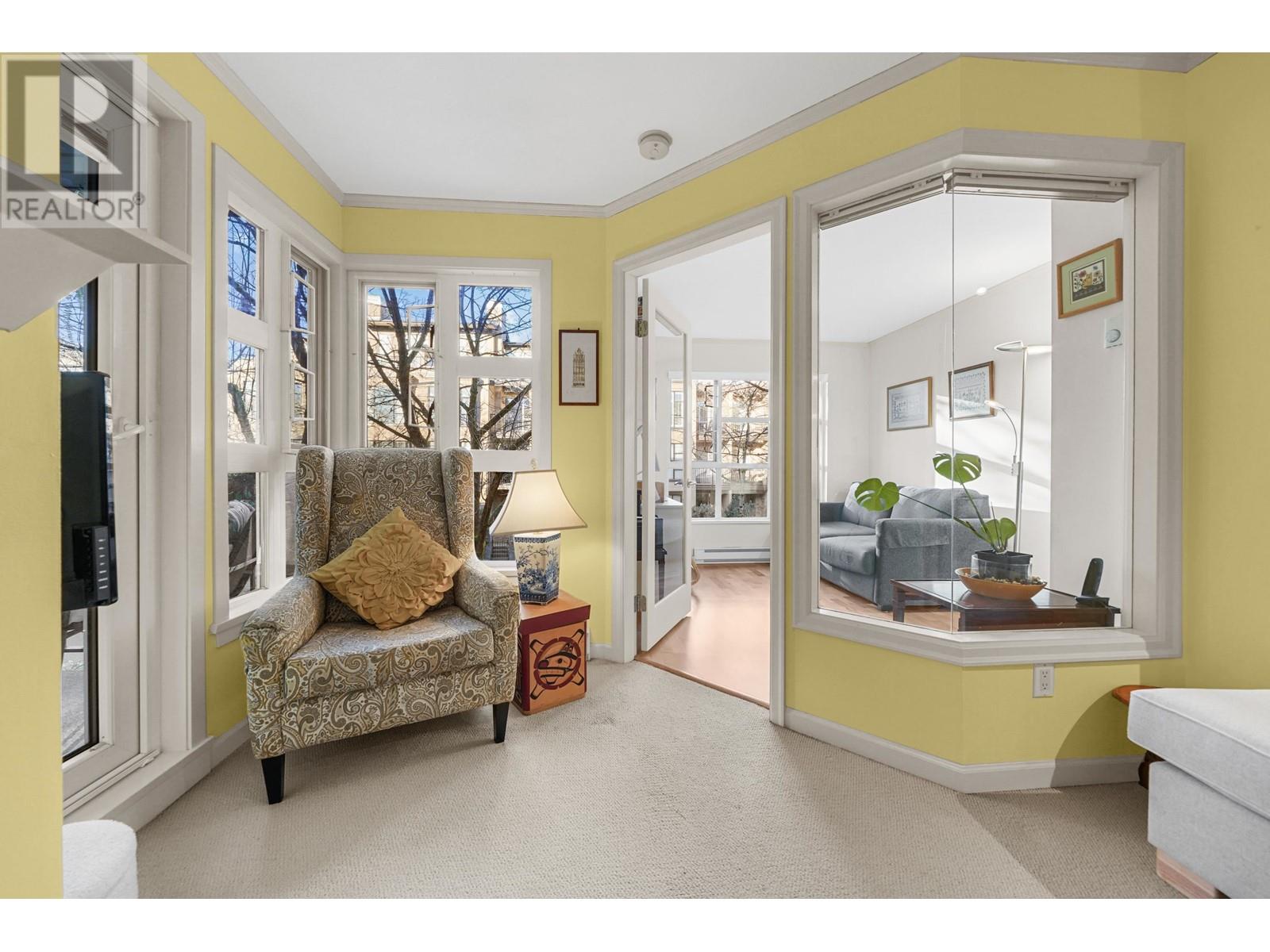 Listing Picture 5 of 33 : 202 2161 W 12TH AVENUE, Vancouver / 溫哥華 - 魯藝地產 Yvonne Lu Group - MLS Medallion Club Member