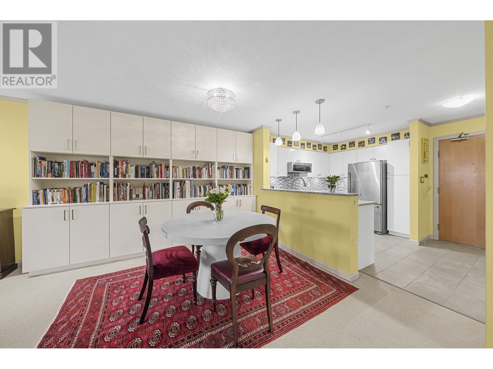 Listing Picture 9 of 33 : 202 2161 W 12TH AVENUE, Vancouver / 溫哥華 - 魯藝地產 Yvonne Lu Group - MLS Medallion Club Member