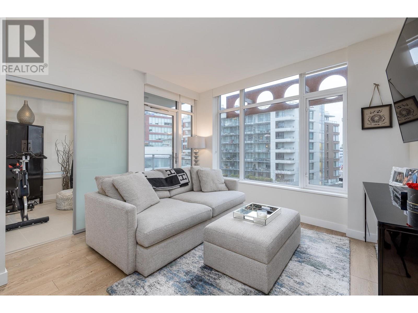 Listing Picture 11 of 24 : 602 111 E 1ST AVENUE, Vancouver / 溫哥華 - 魯藝地產 Yvonne Lu Group - MLS Medallion Club Member