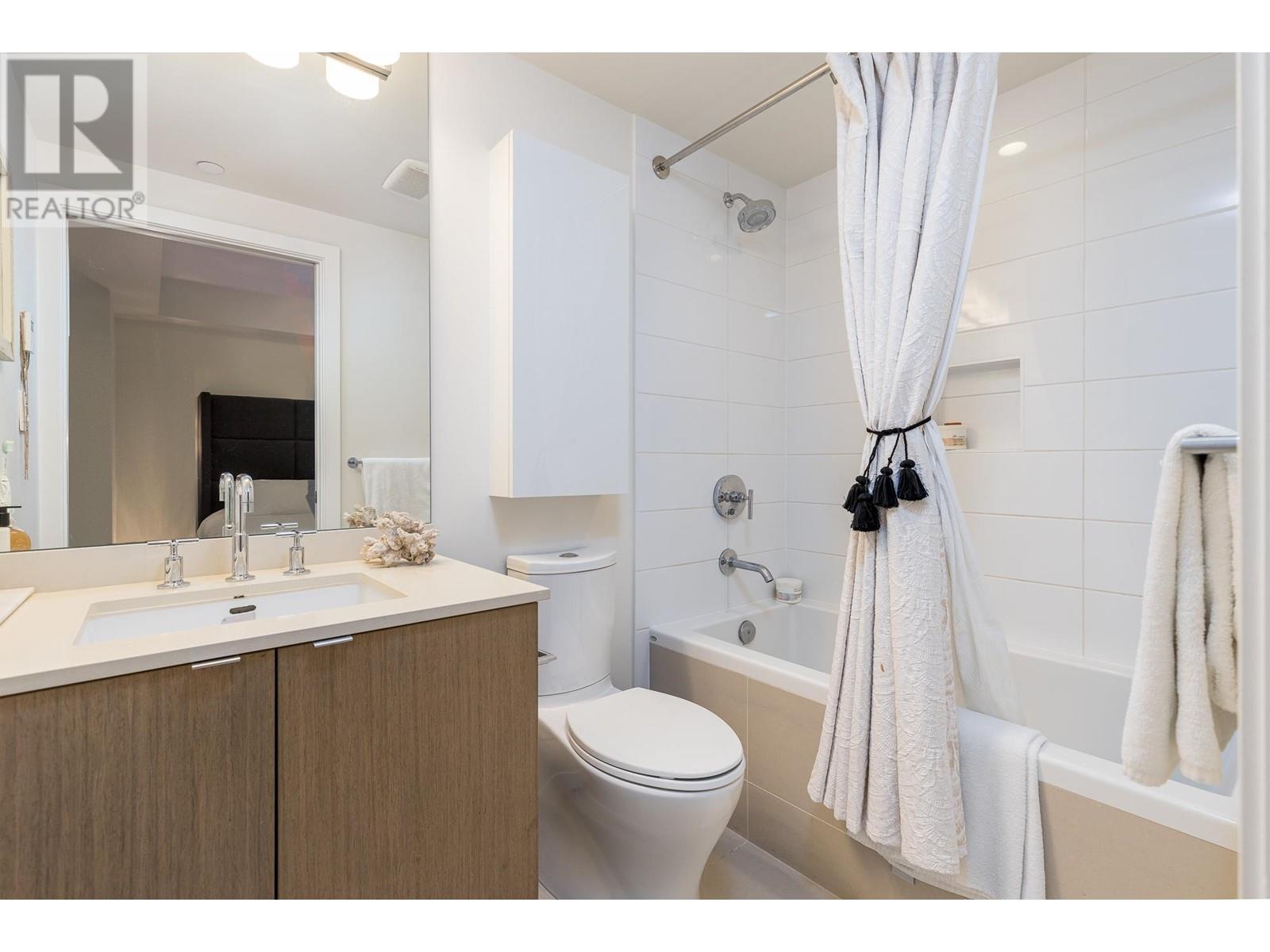 Listing Picture 17 of 24 : 602 111 E 1ST AVENUE, Vancouver / 溫哥華 - 魯藝地產 Yvonne Lu Group - MLS Medallion Club Member