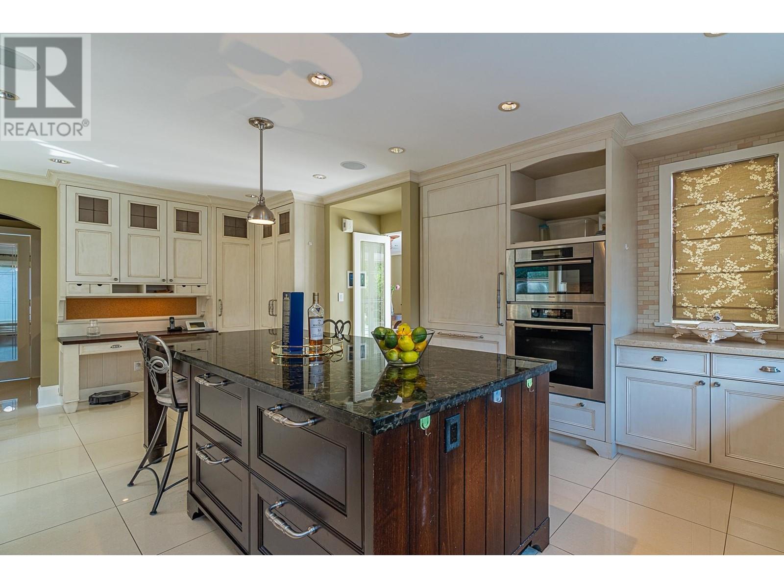 6630 Marine Crescent, Vancouver, British Columbia  V6P 5X1 - Photo 15 - R2956211