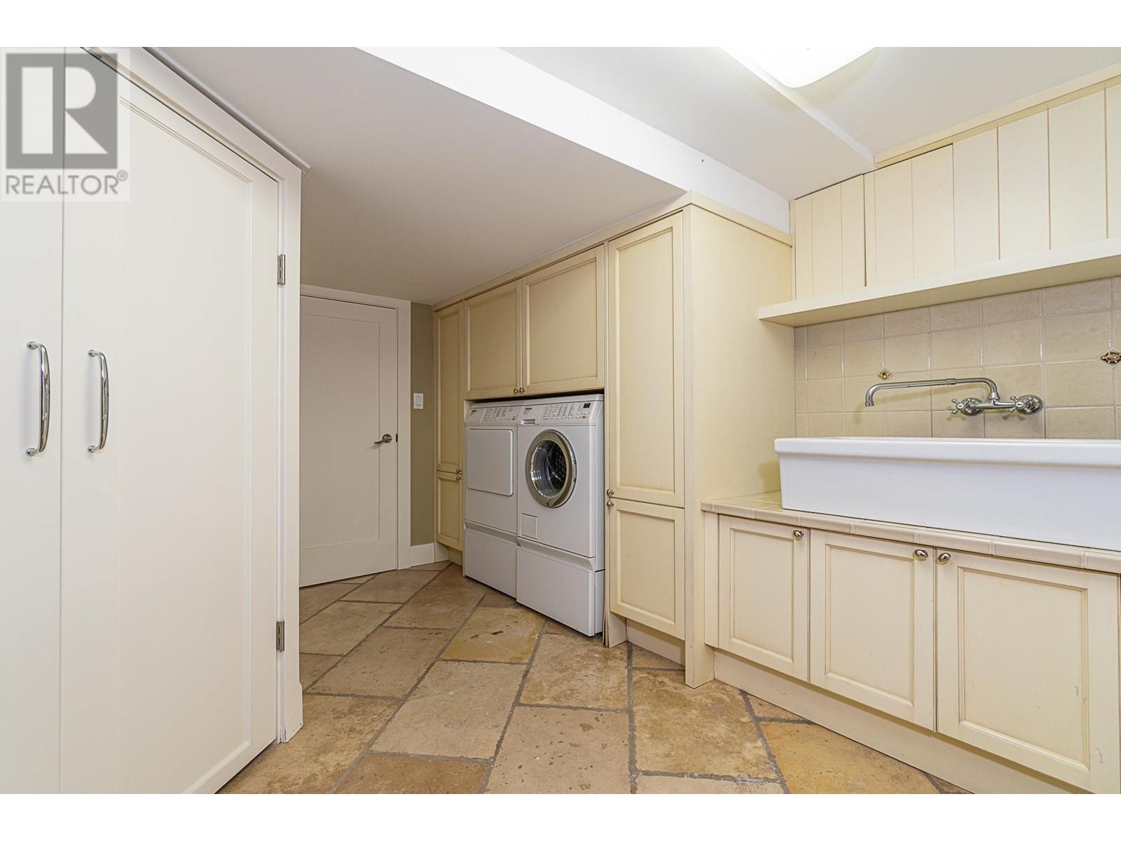 6630 Marine Crescent, Vancouver, British Columbia  V6P 5X1 - Photo 35 - R2956211