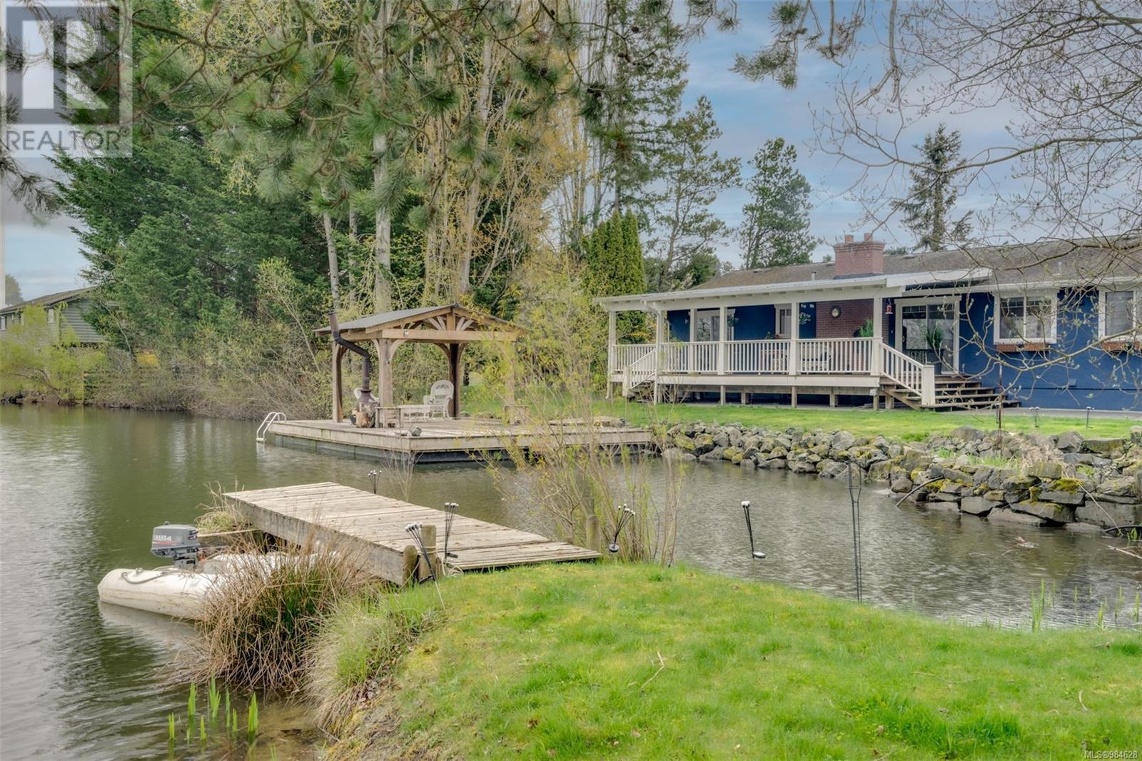 1548 Munro Rd, north saanich, British Columbia