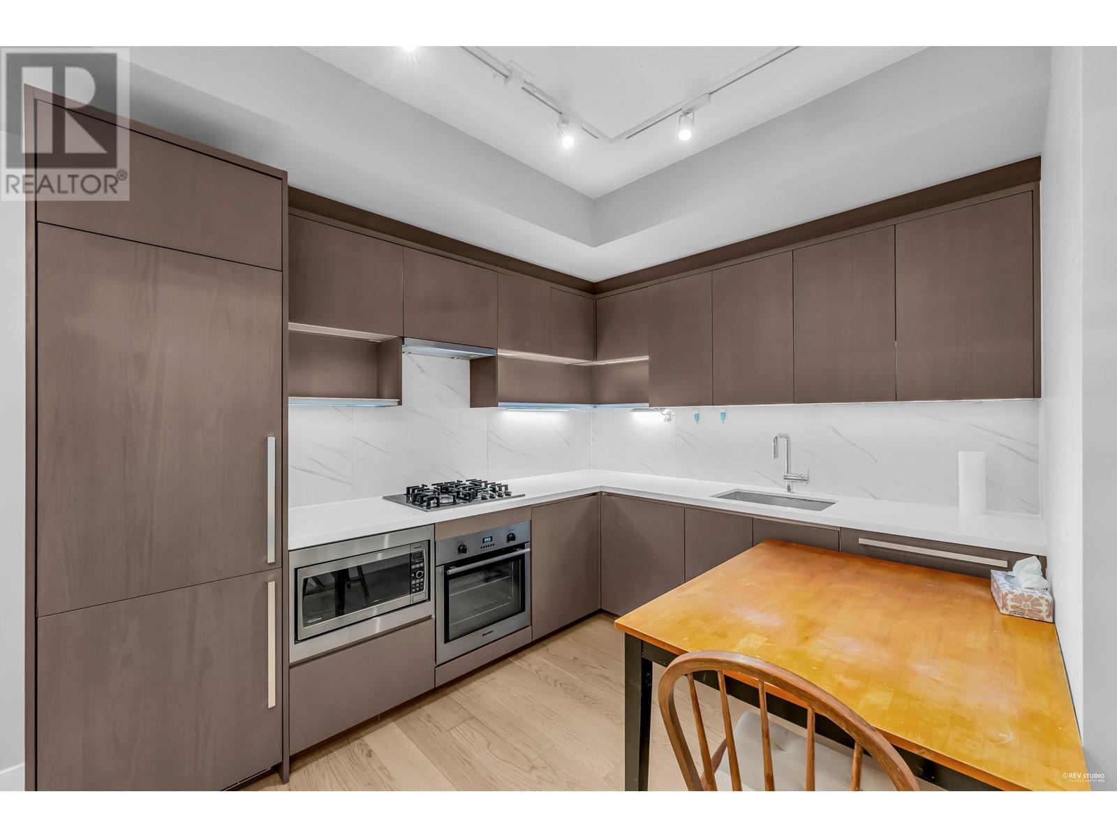 Listing Picture 18 of 25 : 127 9333 TOMICKI AVENUE, Richmond / 烈治文 - 魯藝地產 Yvonne Lu Group - MLS Medallion Club Member