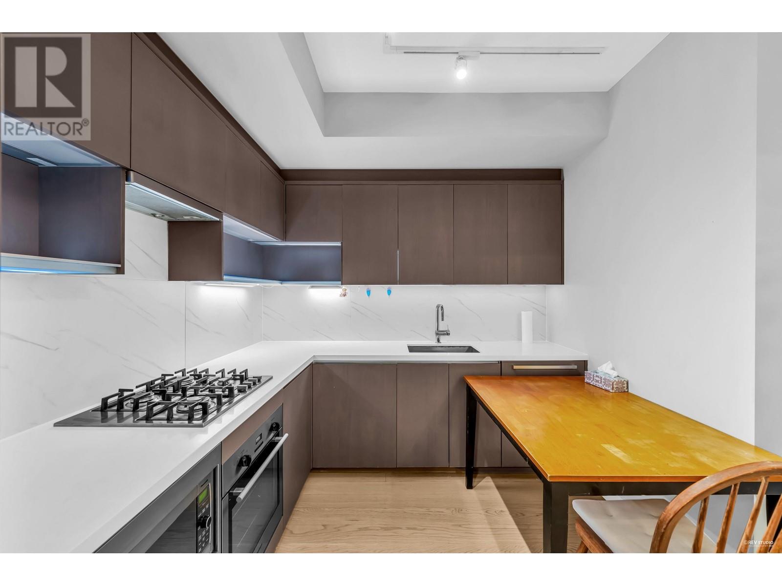 Listing Picture 19 of 25 : 127 9333 TOMICKI AVENUE, Richmond / 烈治文 - 魯藝地產 Yvonne Lu Group - MLS Medallion Club Member