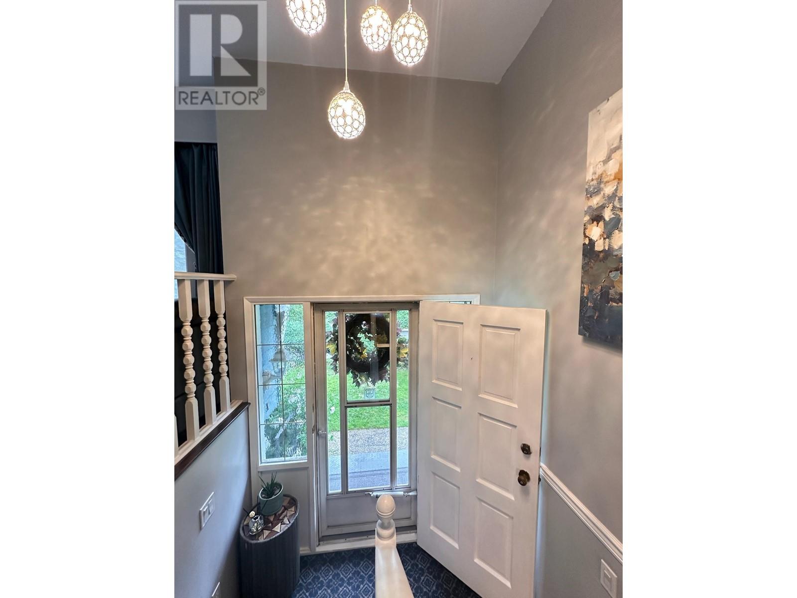 1656 Connaught Drive, Port Coquitlam, British Columbia  V3C 4G8 - Photo 28 - R2956548