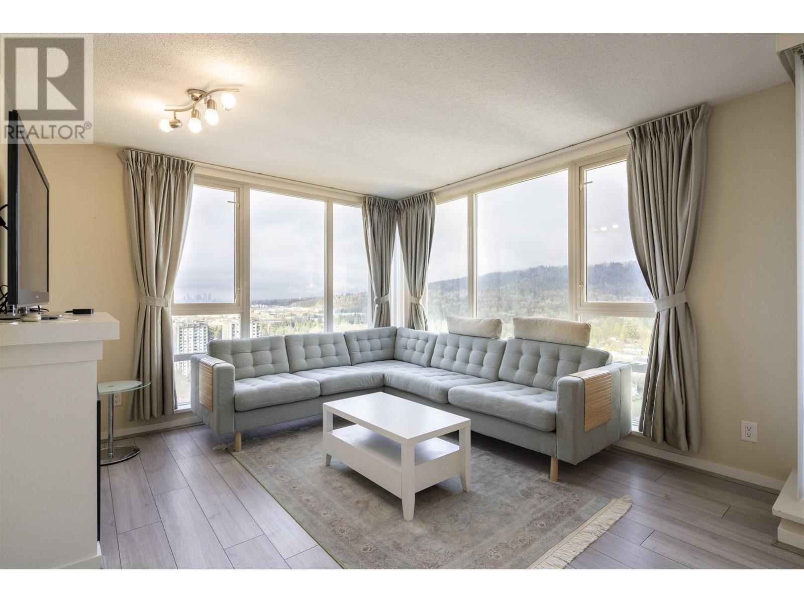 Listing Picture 13 of 35 : 2502 9888 CAMERON STREET, Burnaby / 本拿比 - 魯藝地產 Yvonne Lu Group - MLS Medallion Club Member