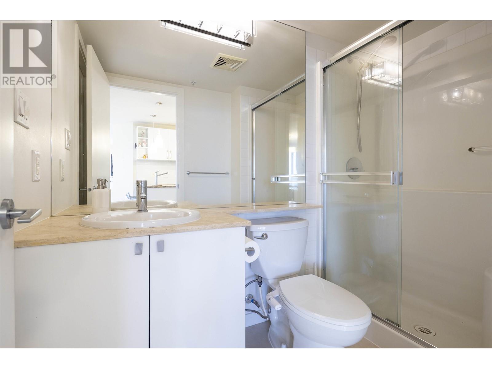 Listing Picture 21 of 35 : 2502 9888 CAMERON STREET, Burnaby / 本拿比 - 魯藝地產 Yvonne Lu Group - MLS Medallion Club Member