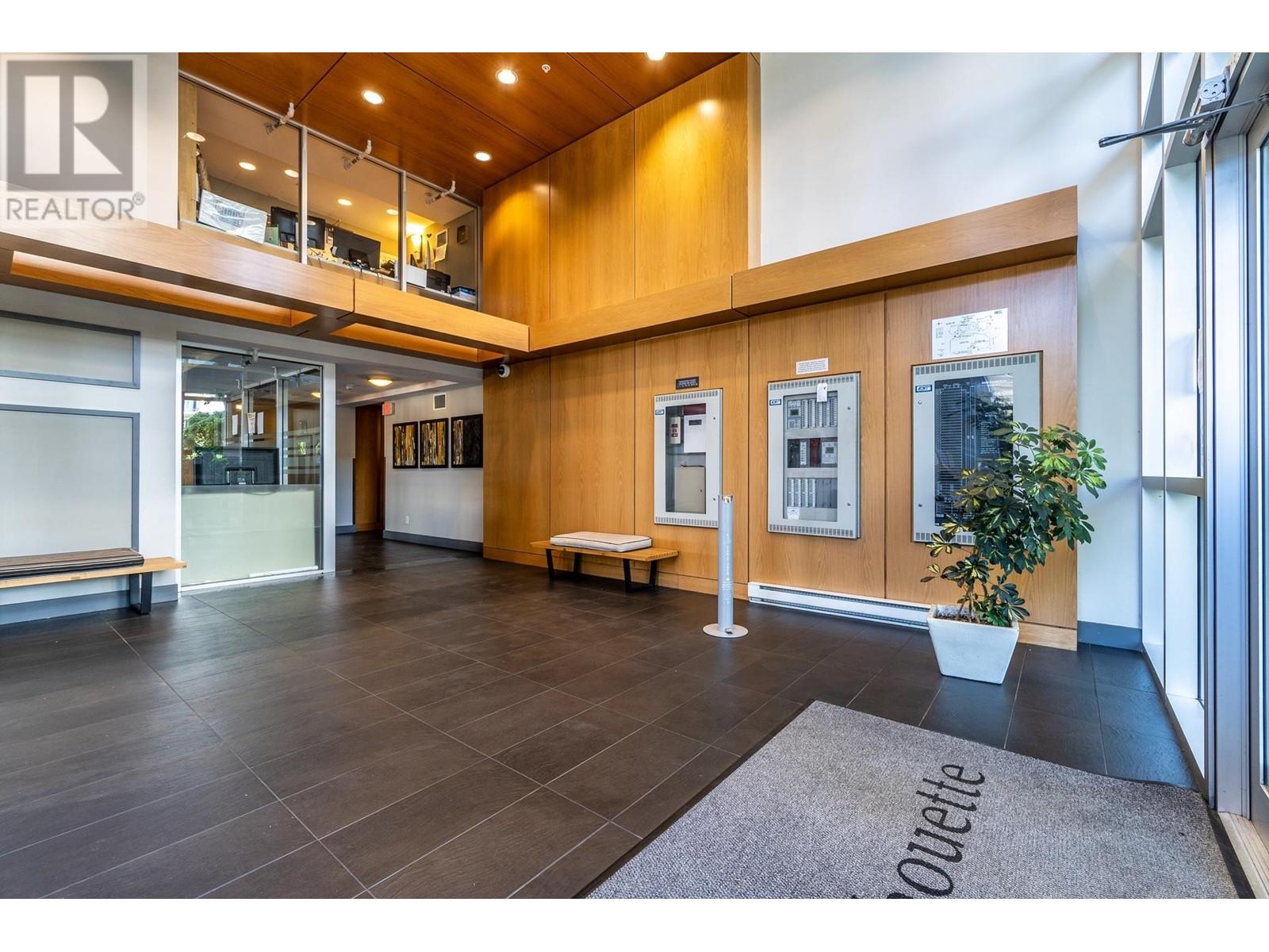 Listing Picture 4 of 35 : 2502 9888 CAMERON STREET, Burnaby / 本拿比 - 魯藝地產 Yvonne Lu Group - MLS Medallion Club Member