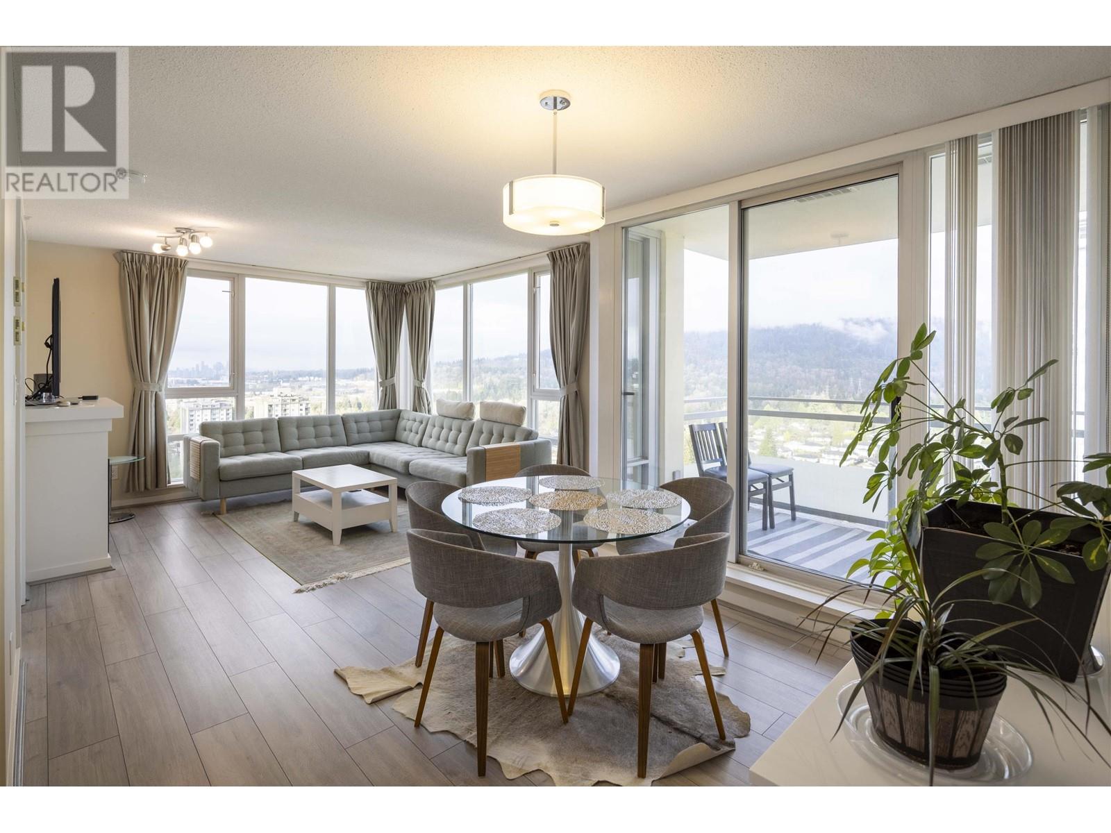 Listing Picture 11 of 35 : 2502 9888 CAMERON STREET, Burnaby / 本拿比 - 魯藝地產 Yvonne Lu Group - MLS Medallion Club Member