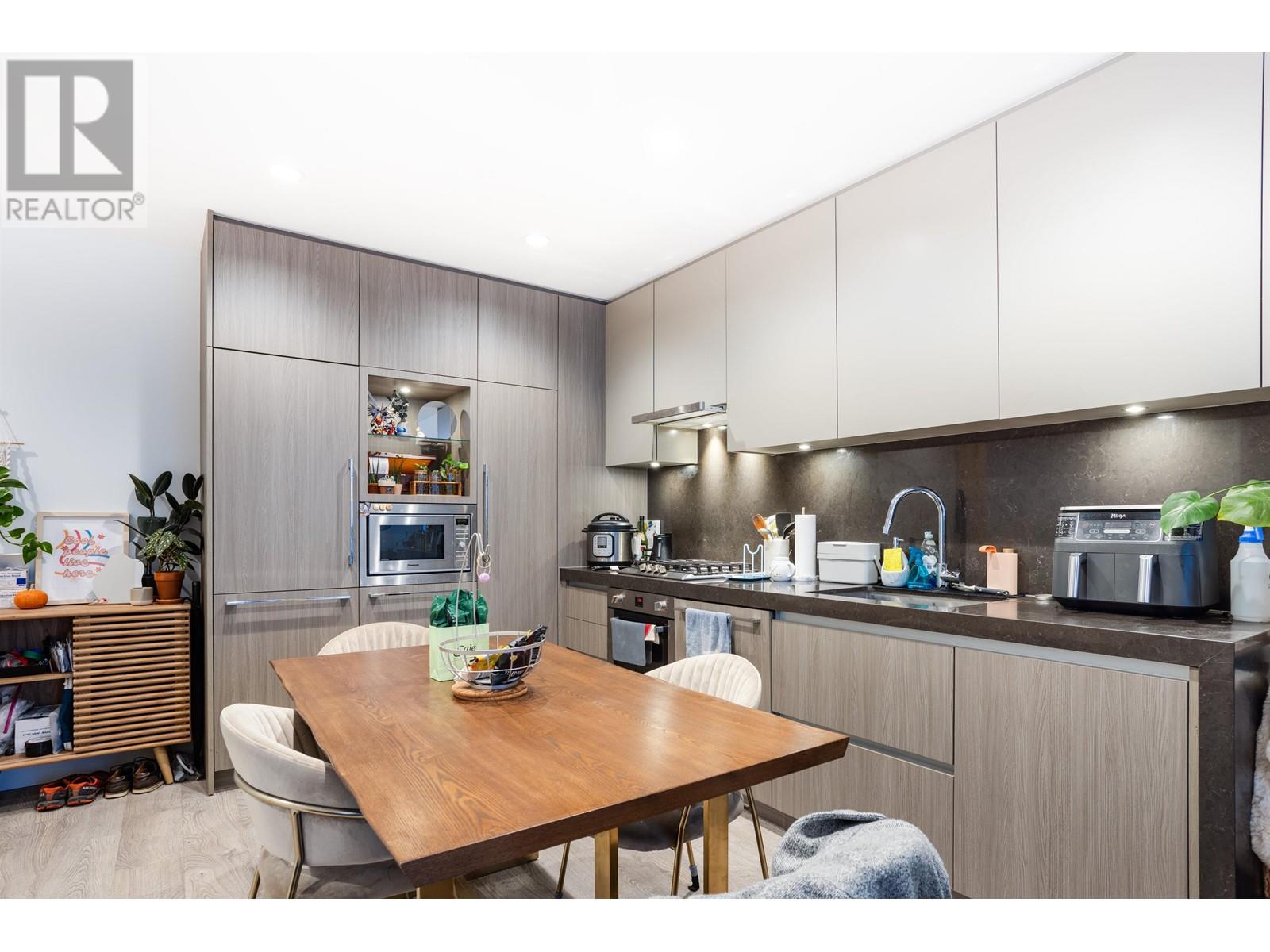 Listing Picture 8 of 33 : 606 6080 MCKAY AVENUE, Burnaby / 本拿比 - 魯藝地產 Yvonne Lu Group - MLS Medallion Club Member
