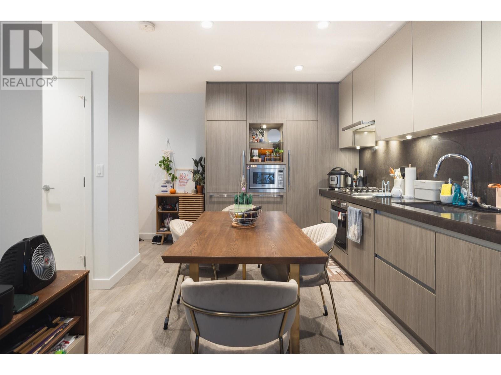 Listing Picture 11 of 33 : 606 6080 MCKAY AVENUE, Burnaby / 本拿比 - 魯藝地產 Yvonne Lu Group - MLS Medallion Club Member
