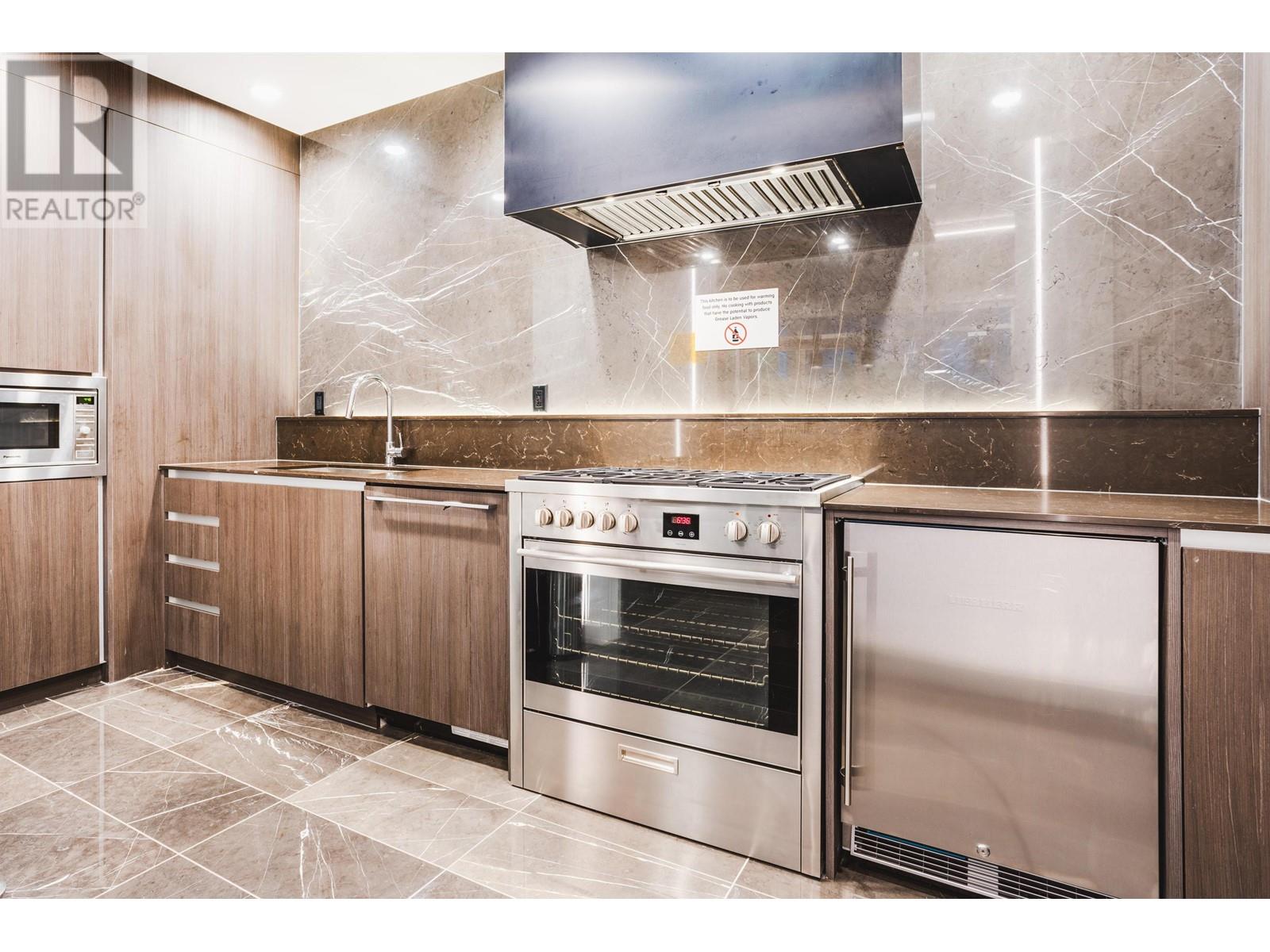 Listing Picture 21 of 33 : 606 6080 MCKAY AVENUE, Burnaby / 本拿比 - 魯藝地產 Yvonne Lu Group - MLS Medallion Club Member
