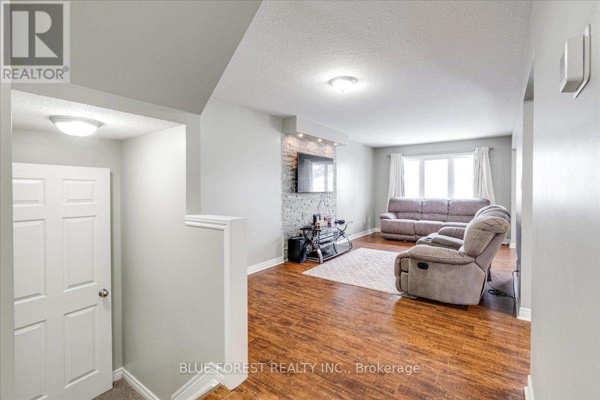 1604 Evans Boulevard, London, Ontario  N6M 0A9 - Photo 7 - X11926091