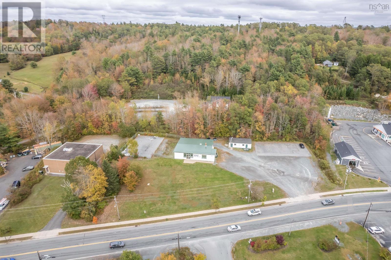 3182 Highway 2, Fall River, Nova Scotia  B2T 1J5 - Photo 18 - 202500989