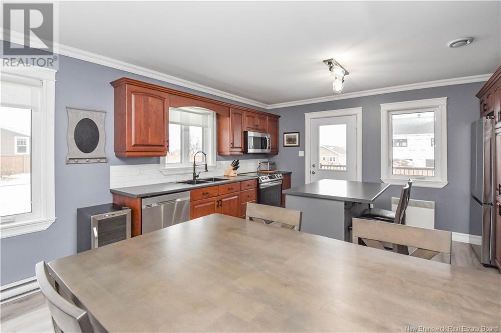 259 Rue Savard Street, Caraquet, New Brunswick  E1W 1A4 - Photo 31 - NB111293