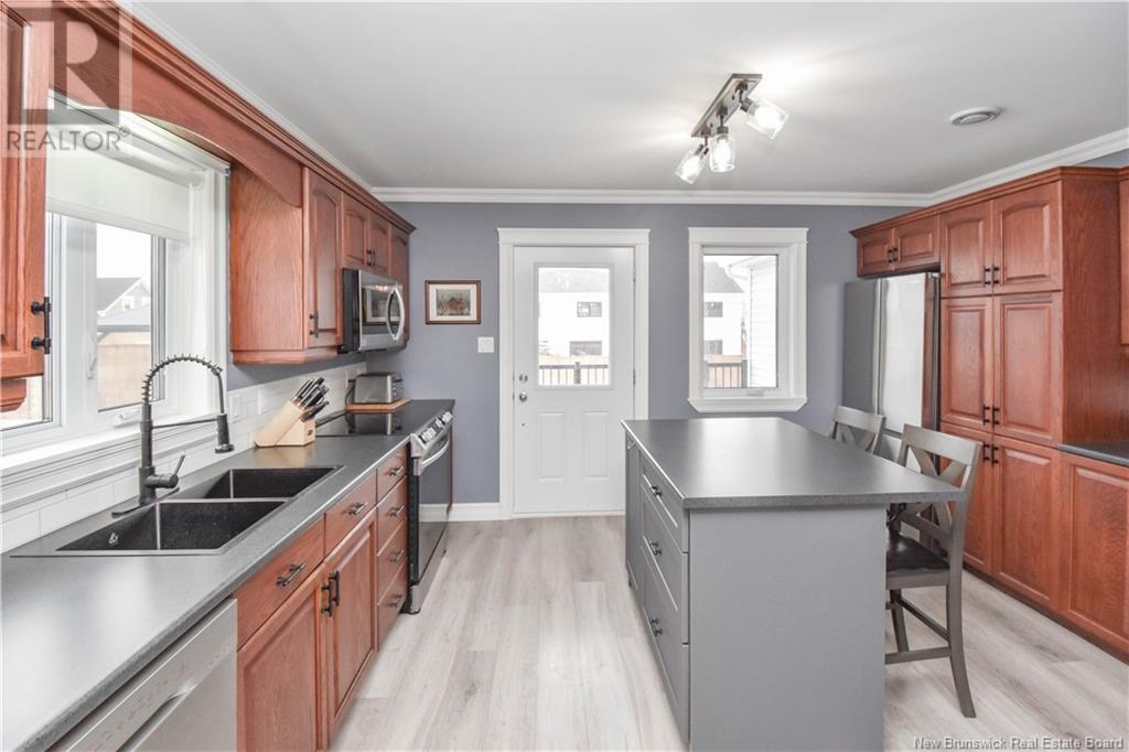 259 Rue Savard Street, Caraquet, New Brunswick  E1W 1A4 - Photo 30 - NB111293