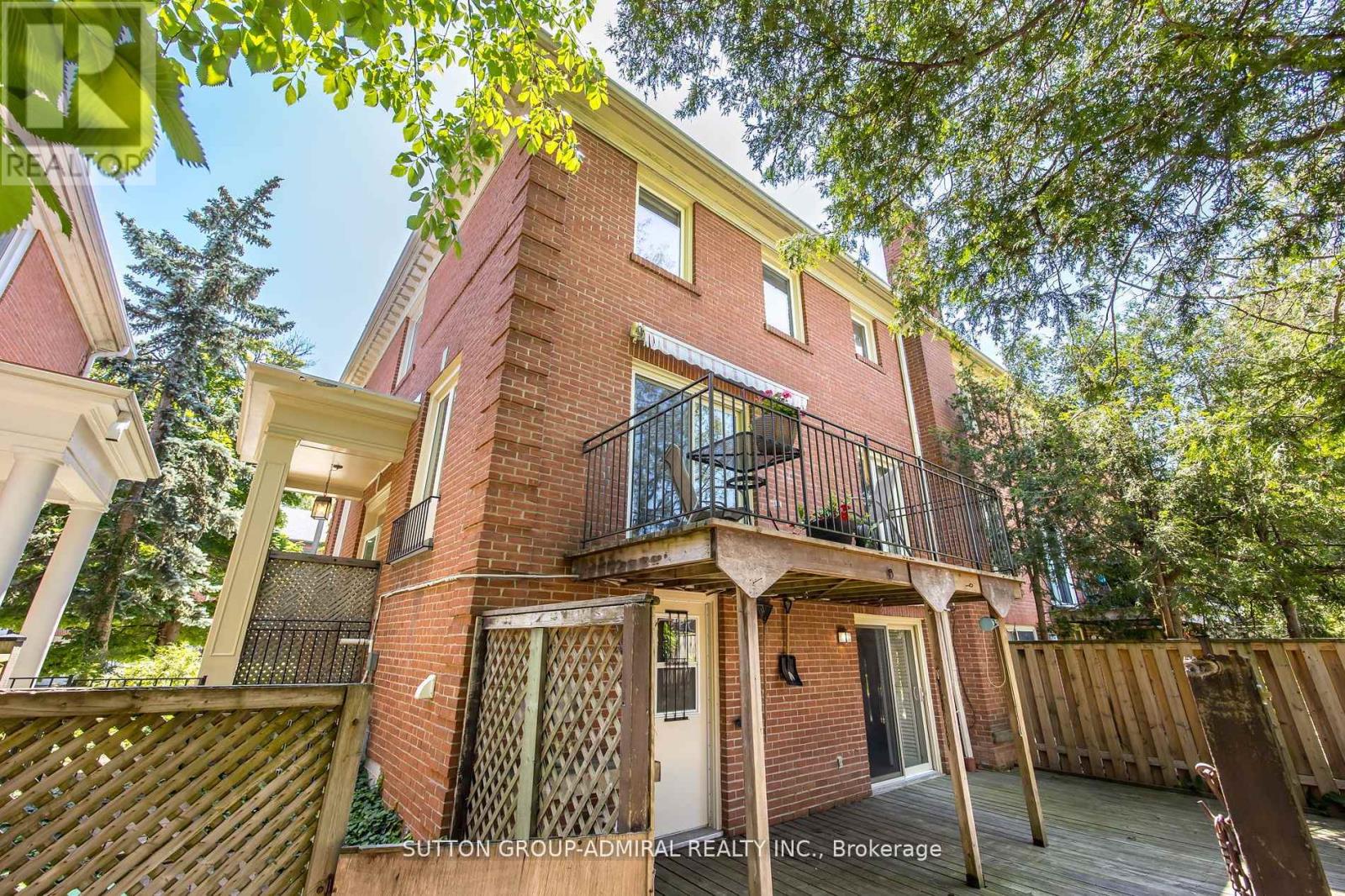 Property at 14 MALLINGHAM COURT image 3