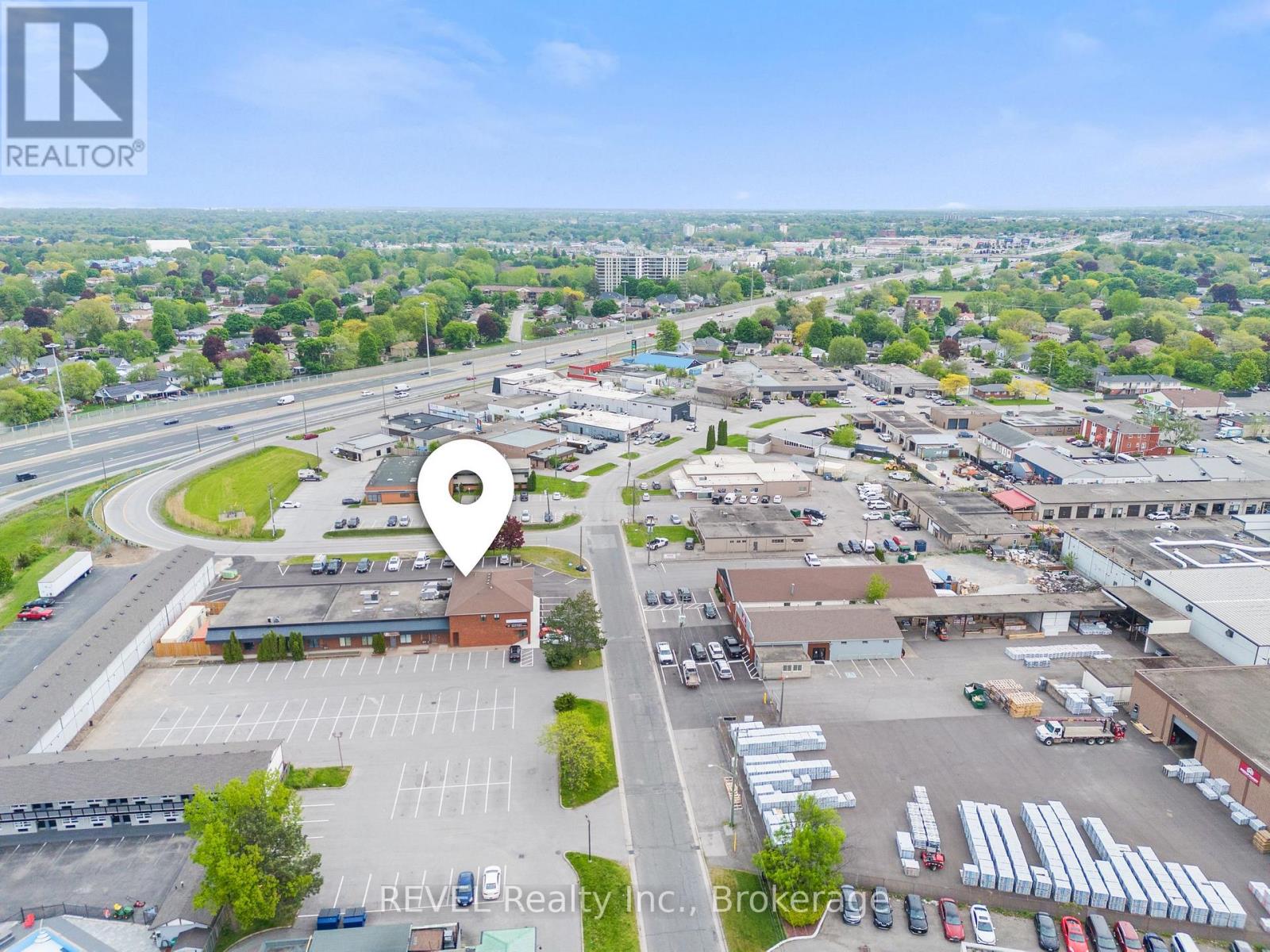 100b - 36 Hiscott Street, St. Catharines (Haig), Ontario  L2R 1C8 - Photo 2 - X11926259