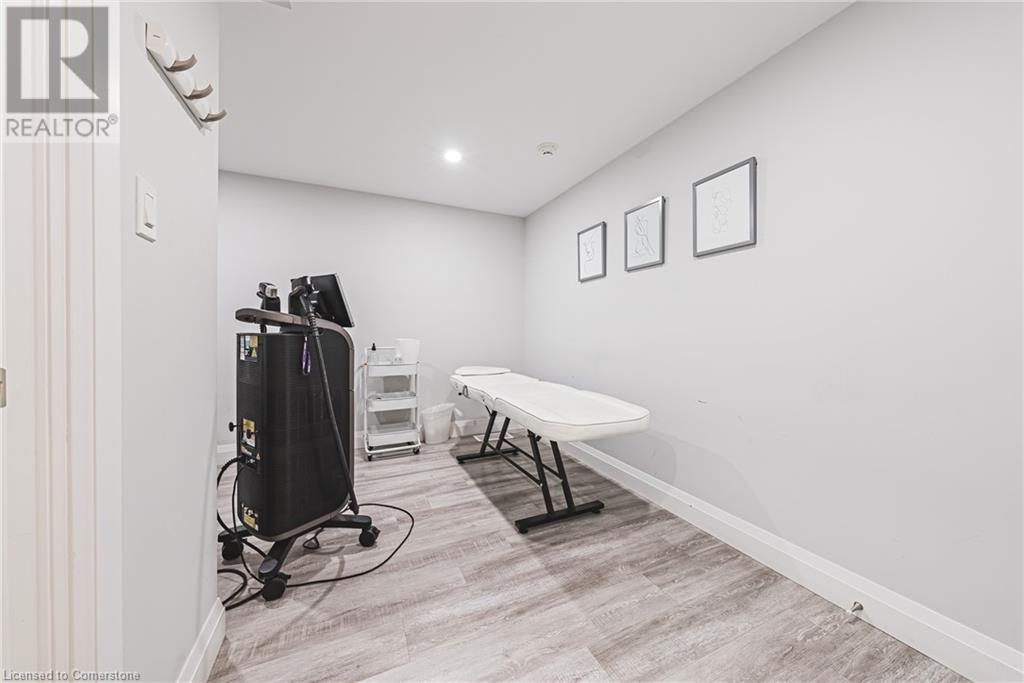 2 Heath Street, Hamilton, Ontario  L8H 3Y5 - Photo 34 - 40690667